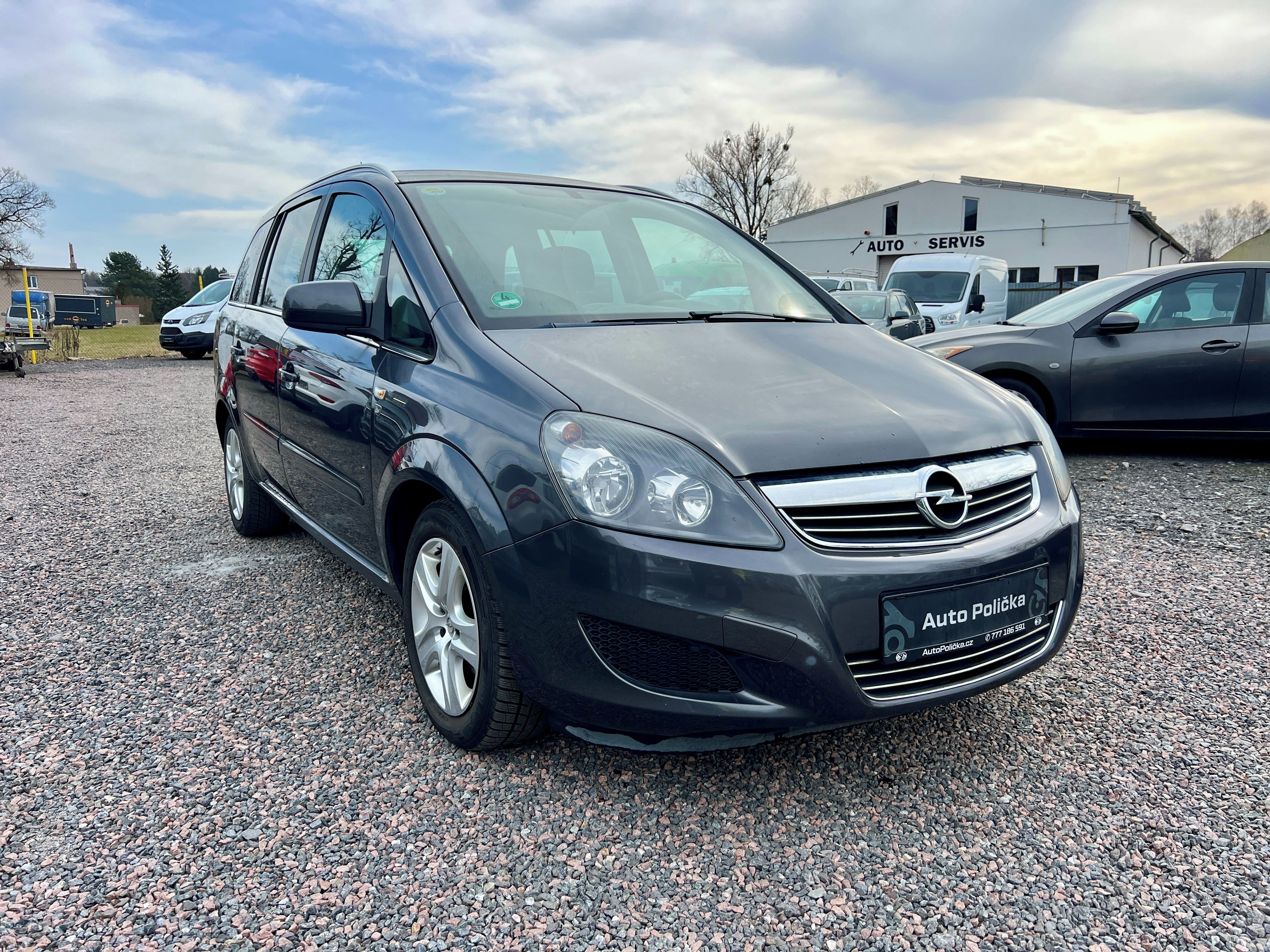 Opel Zafira, 1.8i 103 kW 7 míst,Klima,Stav - fotka 4