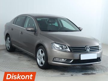 2.0 TDI, Xenony