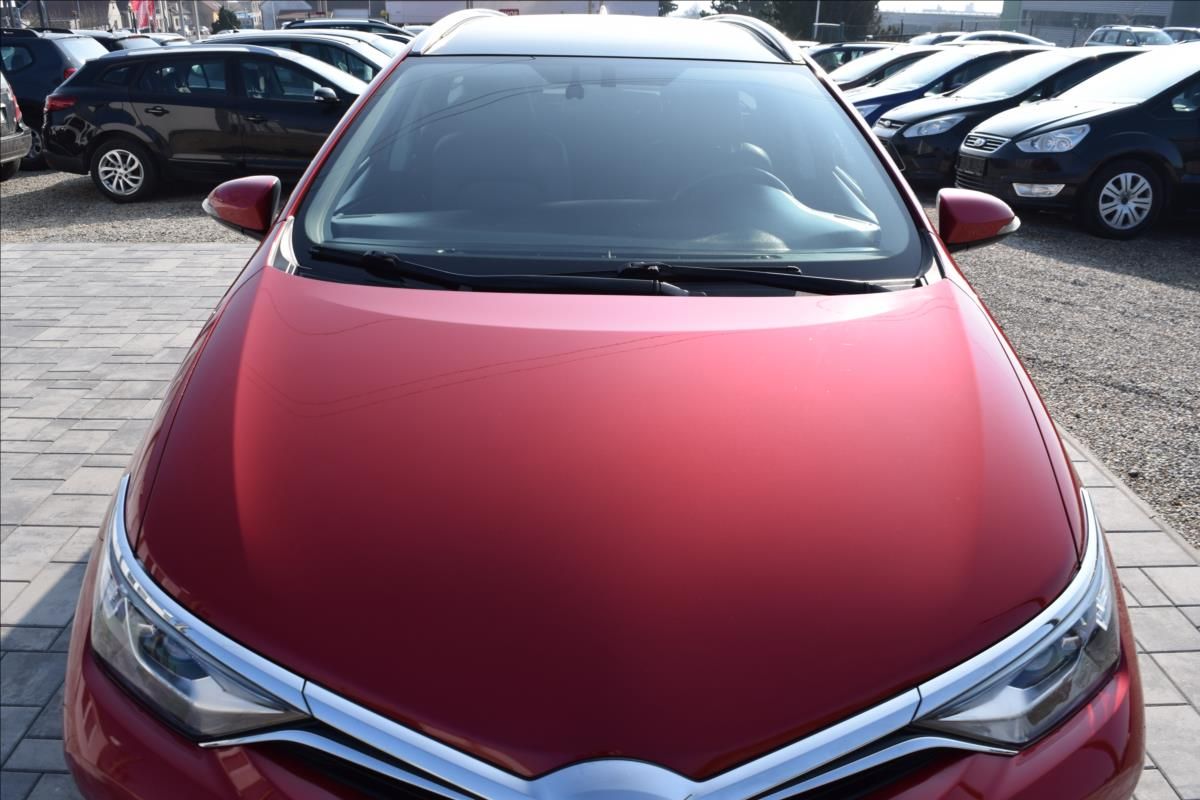 Toyota Auris, 1,2 i 85KW XENONY AUTOMAT ALU - fotka 3