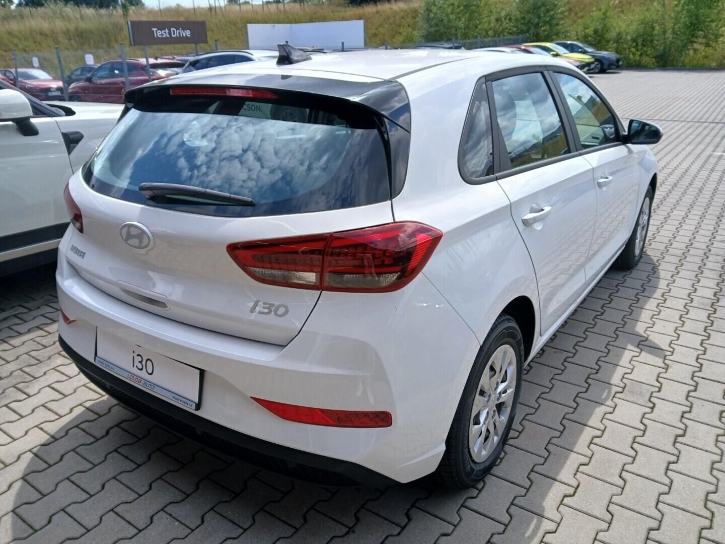 Hyundai i30, HB PD PE Comfort 1,0 T-GDI 85 - fotka 4