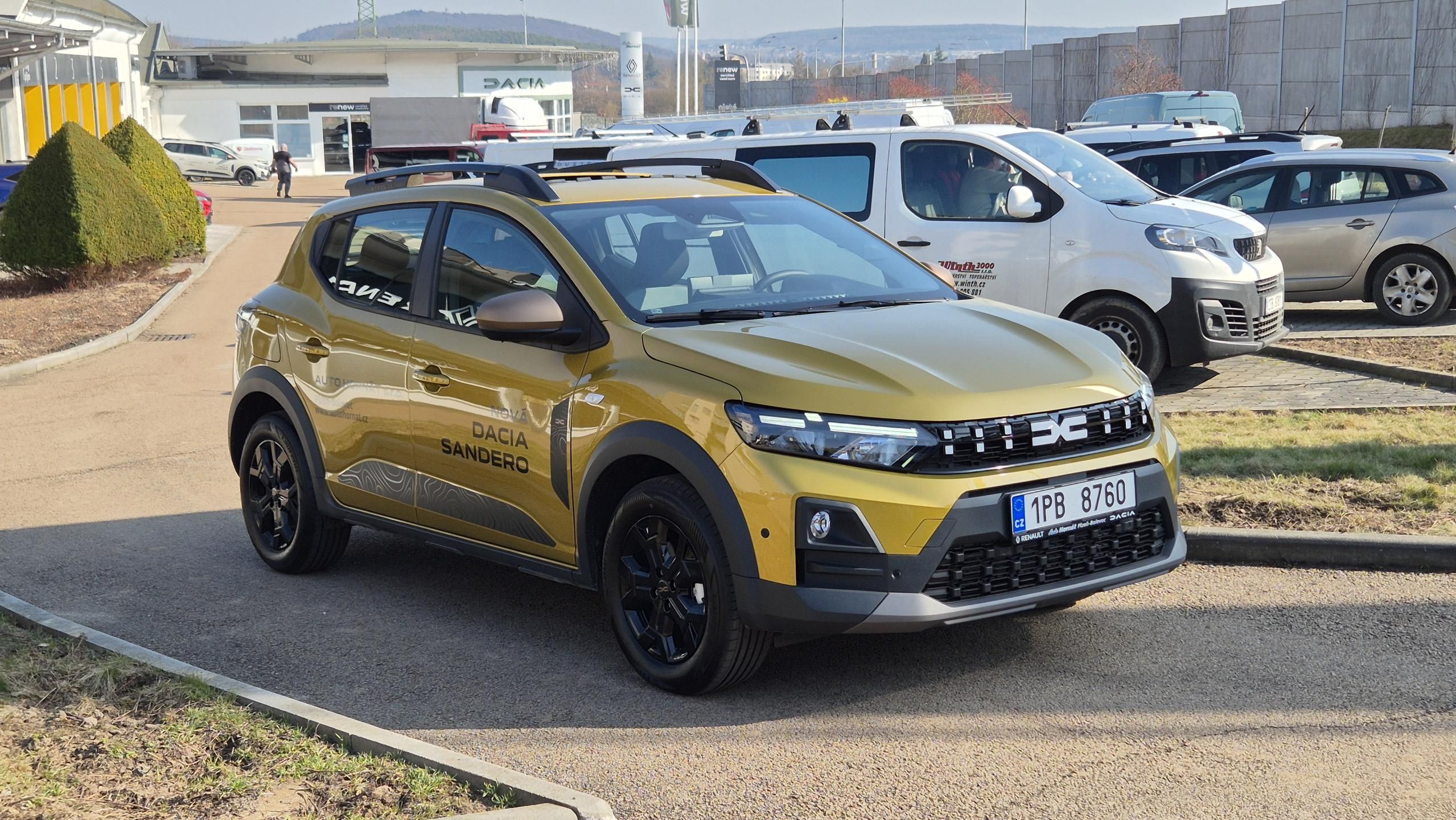 Dacia Sandero, Stepway Extreme Eco-G 120 auto - fotka 3