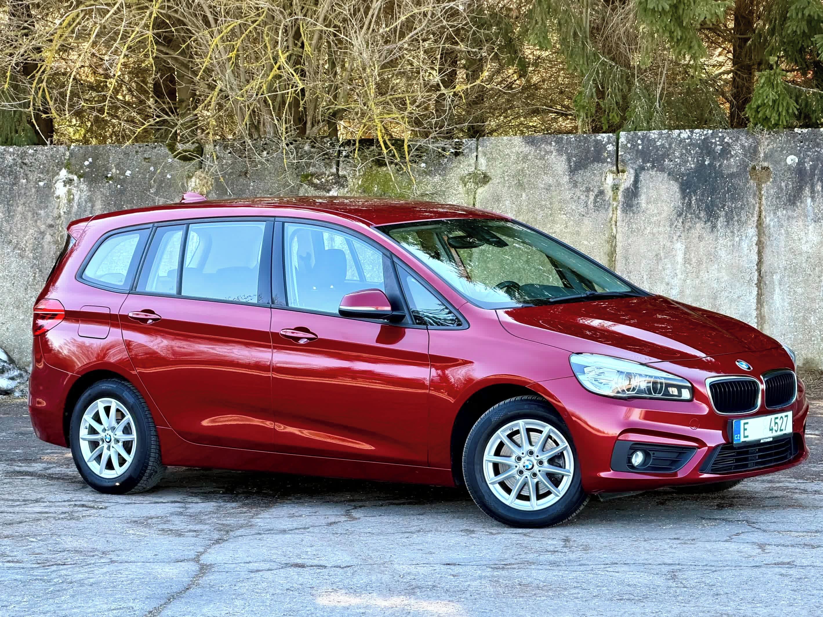BMW Řada 2, 218i, servis, tažné, serviska