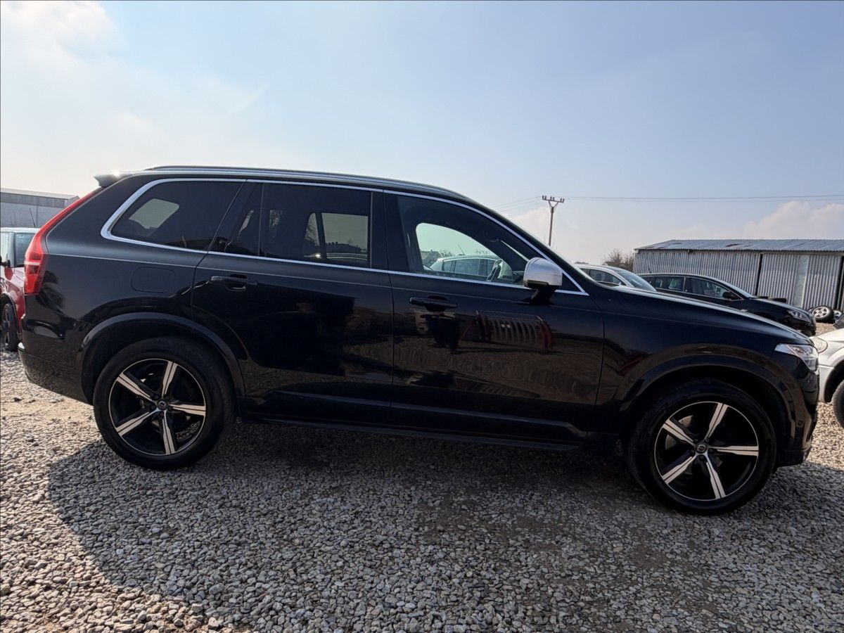 Volvo XC90, 2,0 R-DESIGN SERVISKA TAŽNÉ - fotka 4