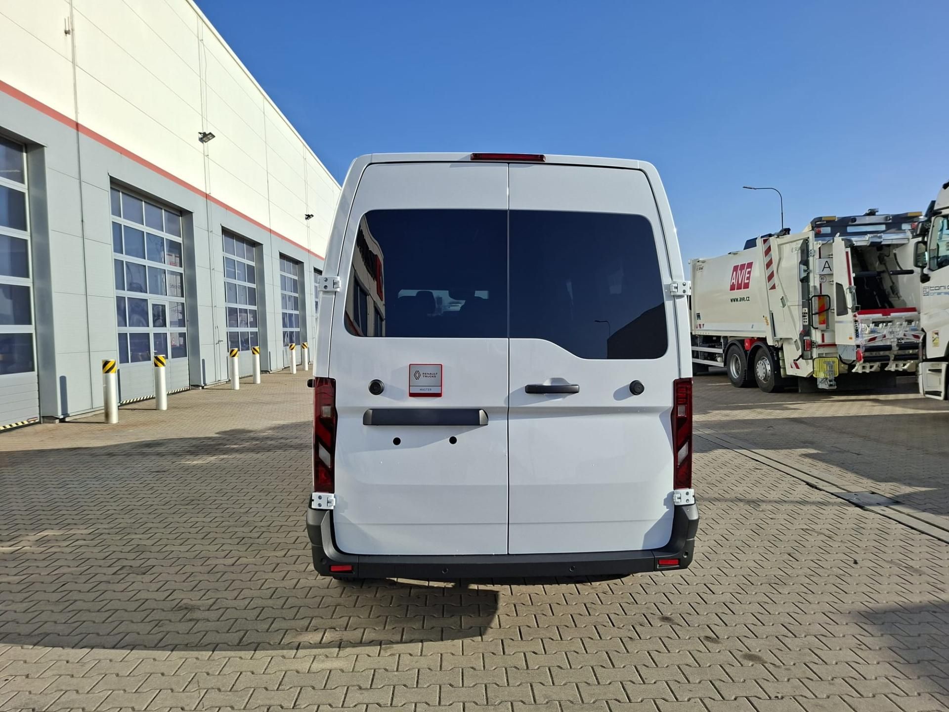 Renault Master, COMBI L3H2 150k RED 9 MÍST - fotka 5