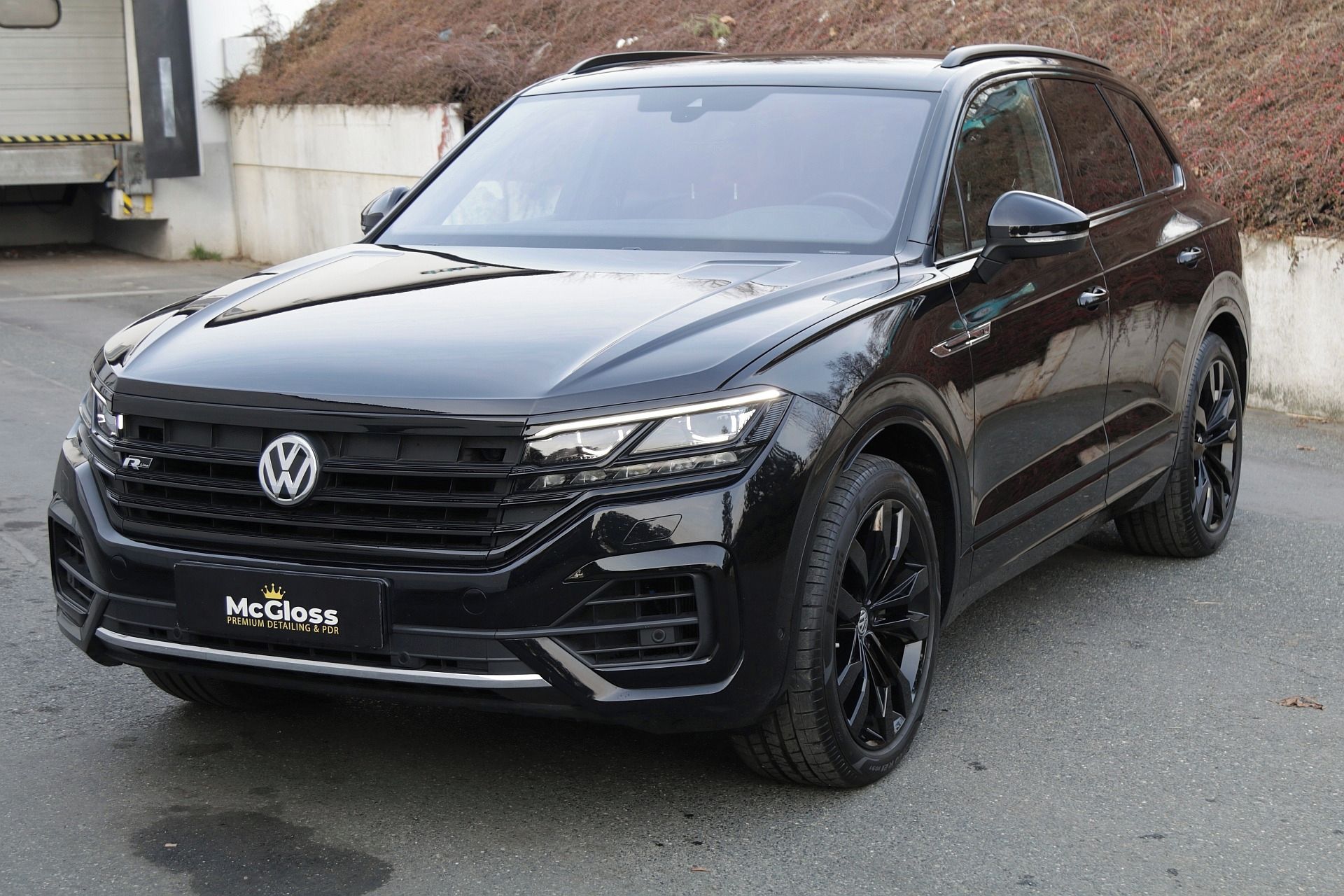 Volkswagen Touareg, R-Line/Black/Webasto/TZ/Servis