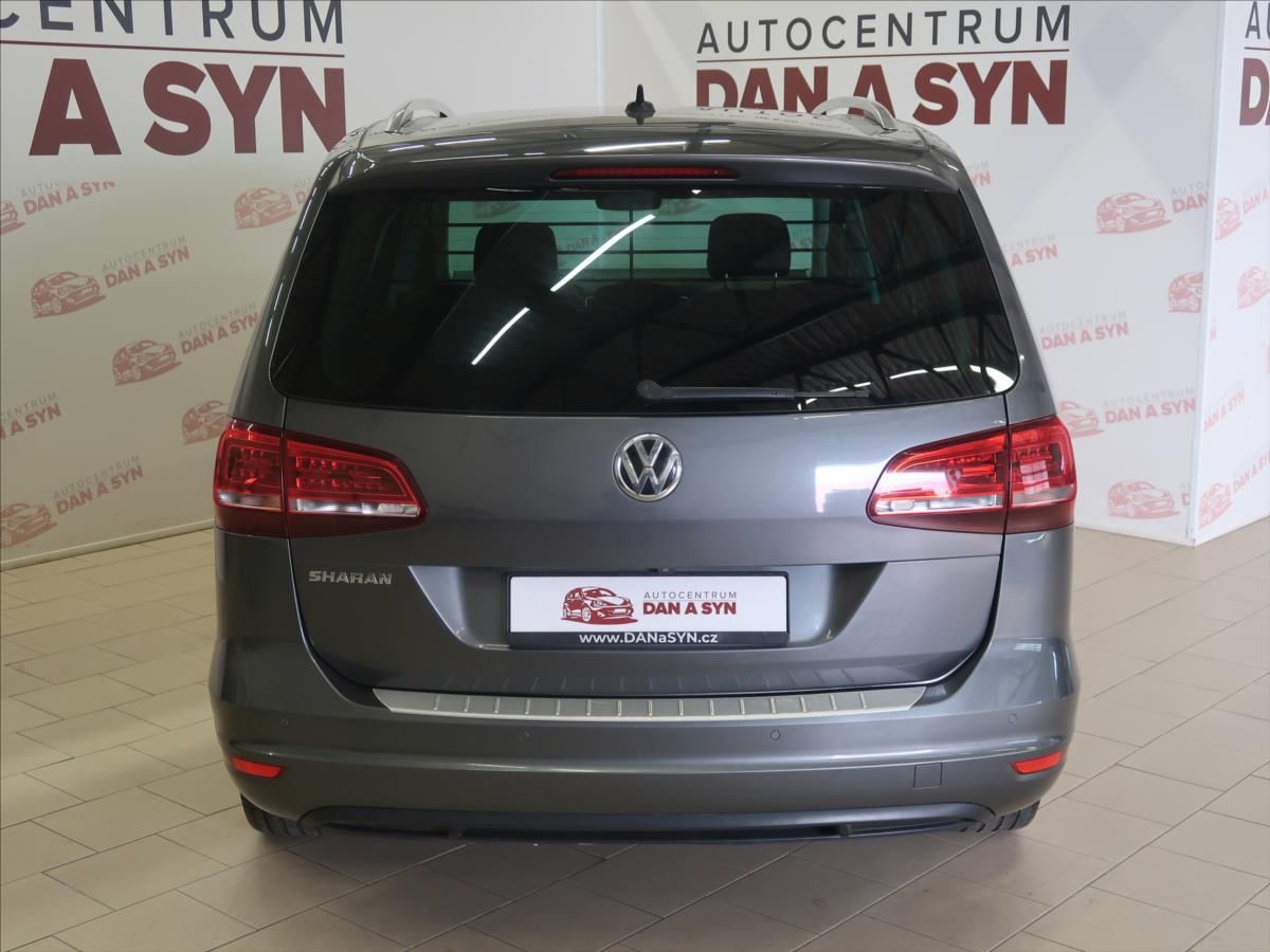 Volkswagen Sharan, 2,0 TDI Highline LED panorama - fotka 5
