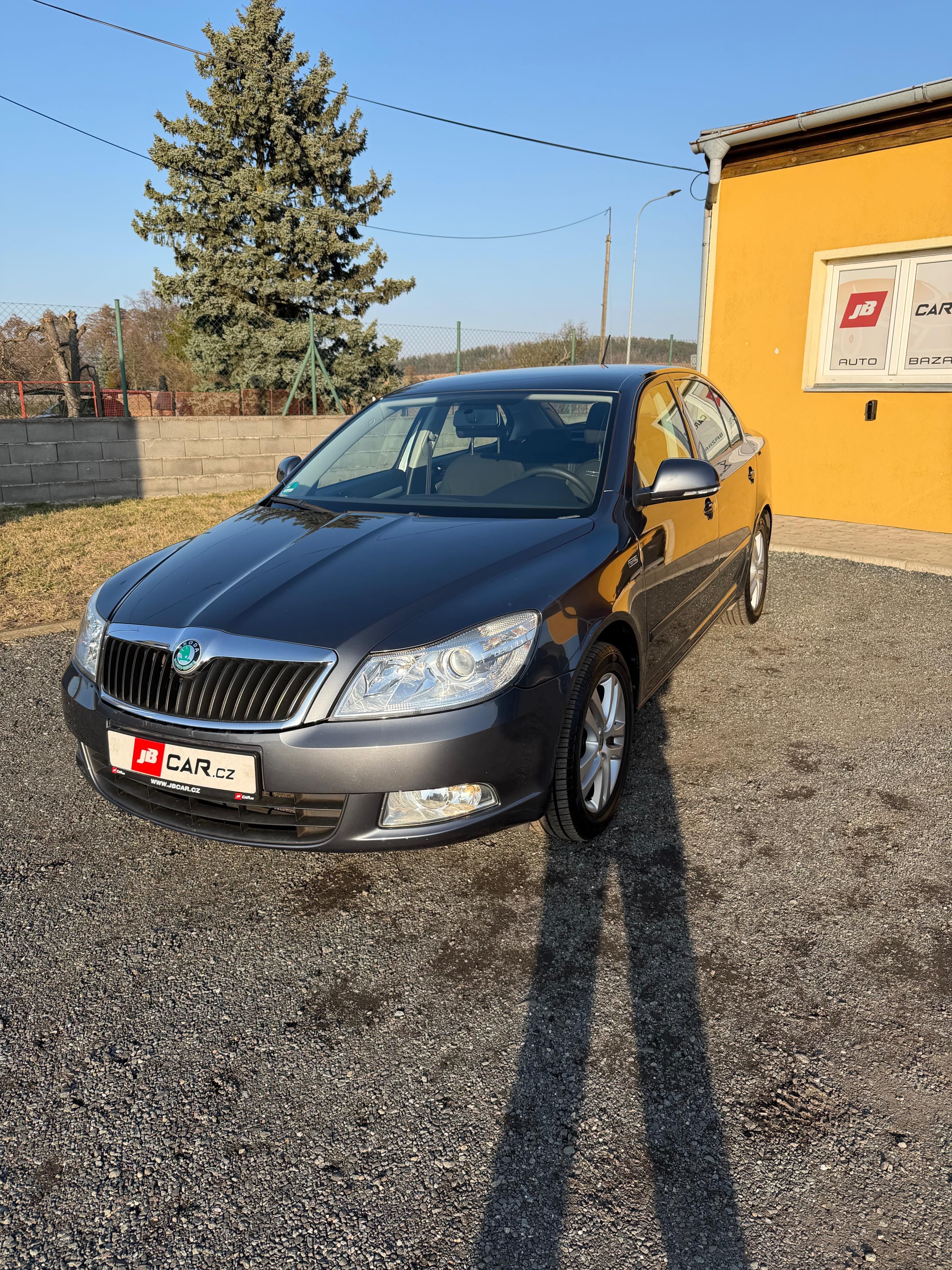 Škoda Octavia, 1.2 TSI DSG VÝHŘEV TAŽNÉ !KM! - fotka 2