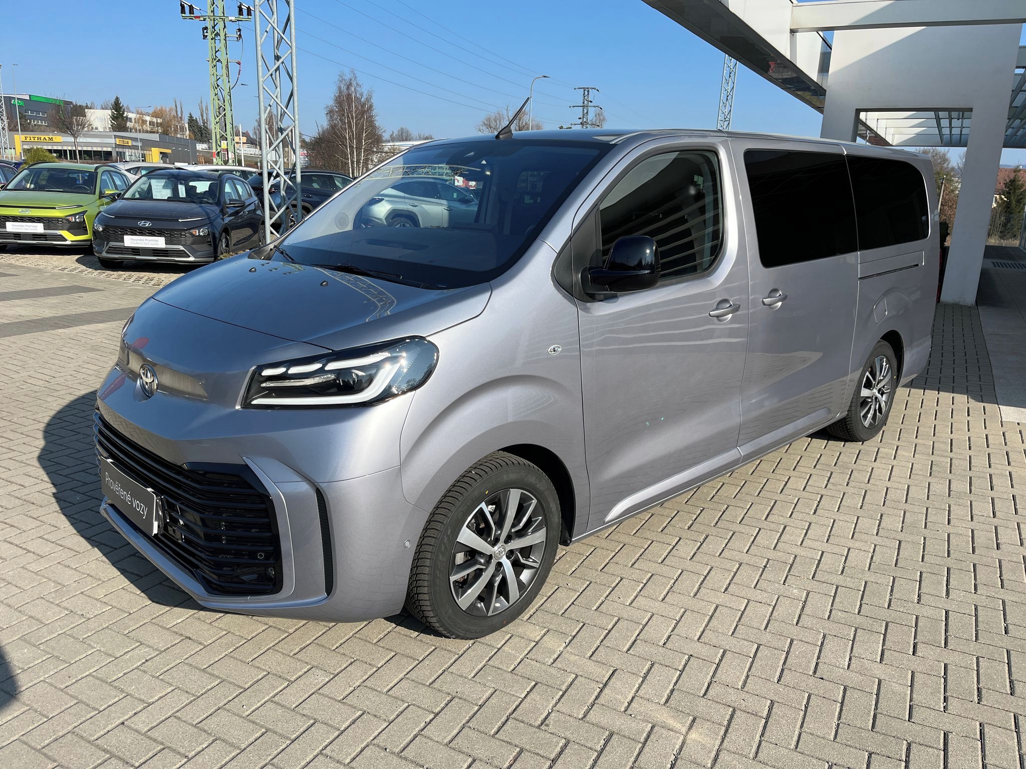 Toyota Proace Verso, 2.0 180k VIP L2 Webasto AT 7S - fotka 2