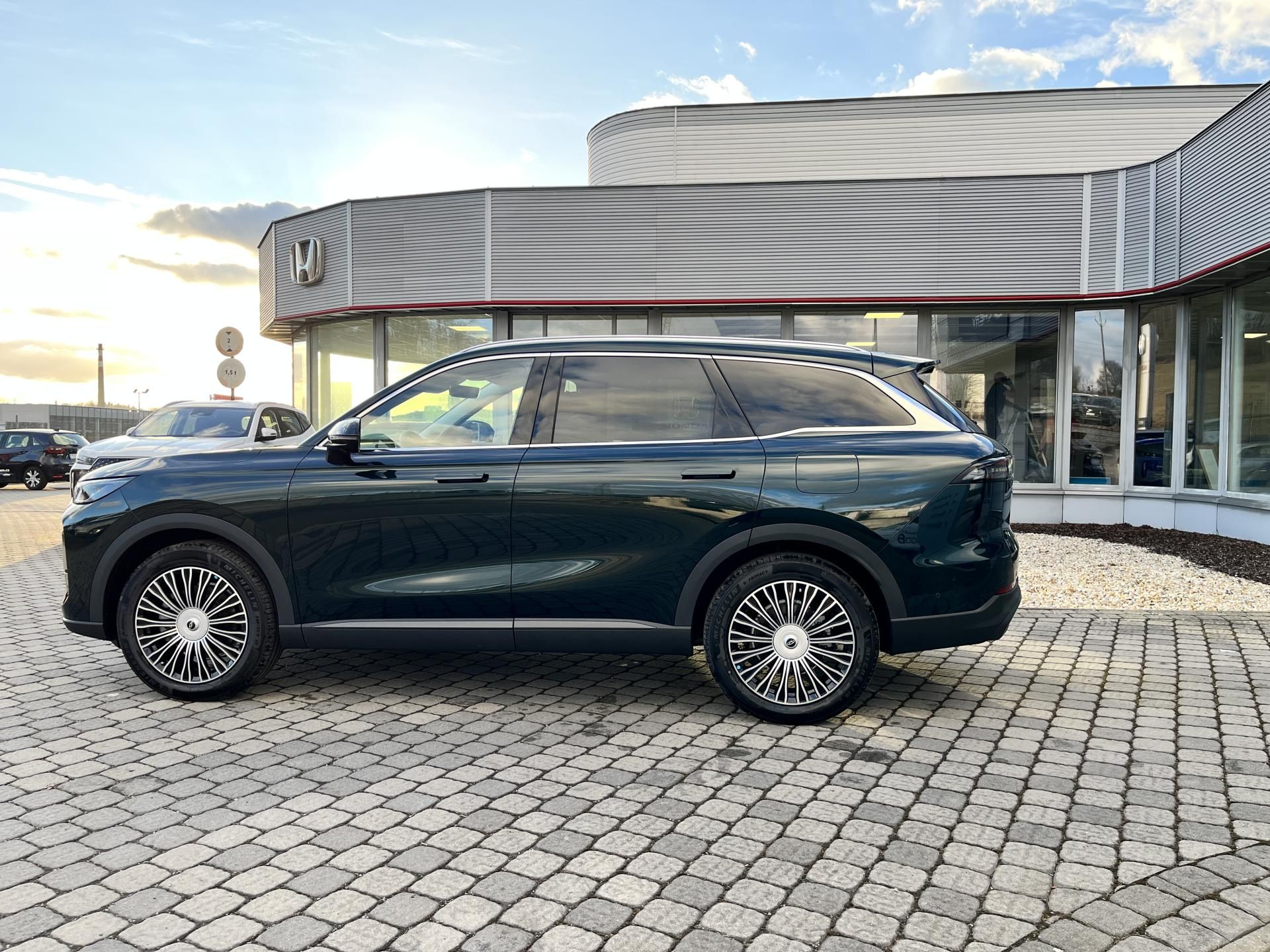Chery Tiggo 9 PHEV, UNIQUE 315Kw 4x4 - fotka 4