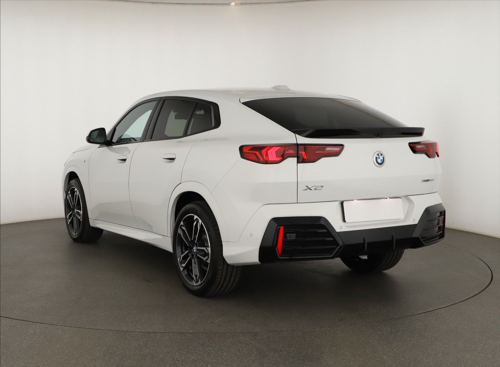 BMW X2, sDrive20i, Výhřev - fotka 3