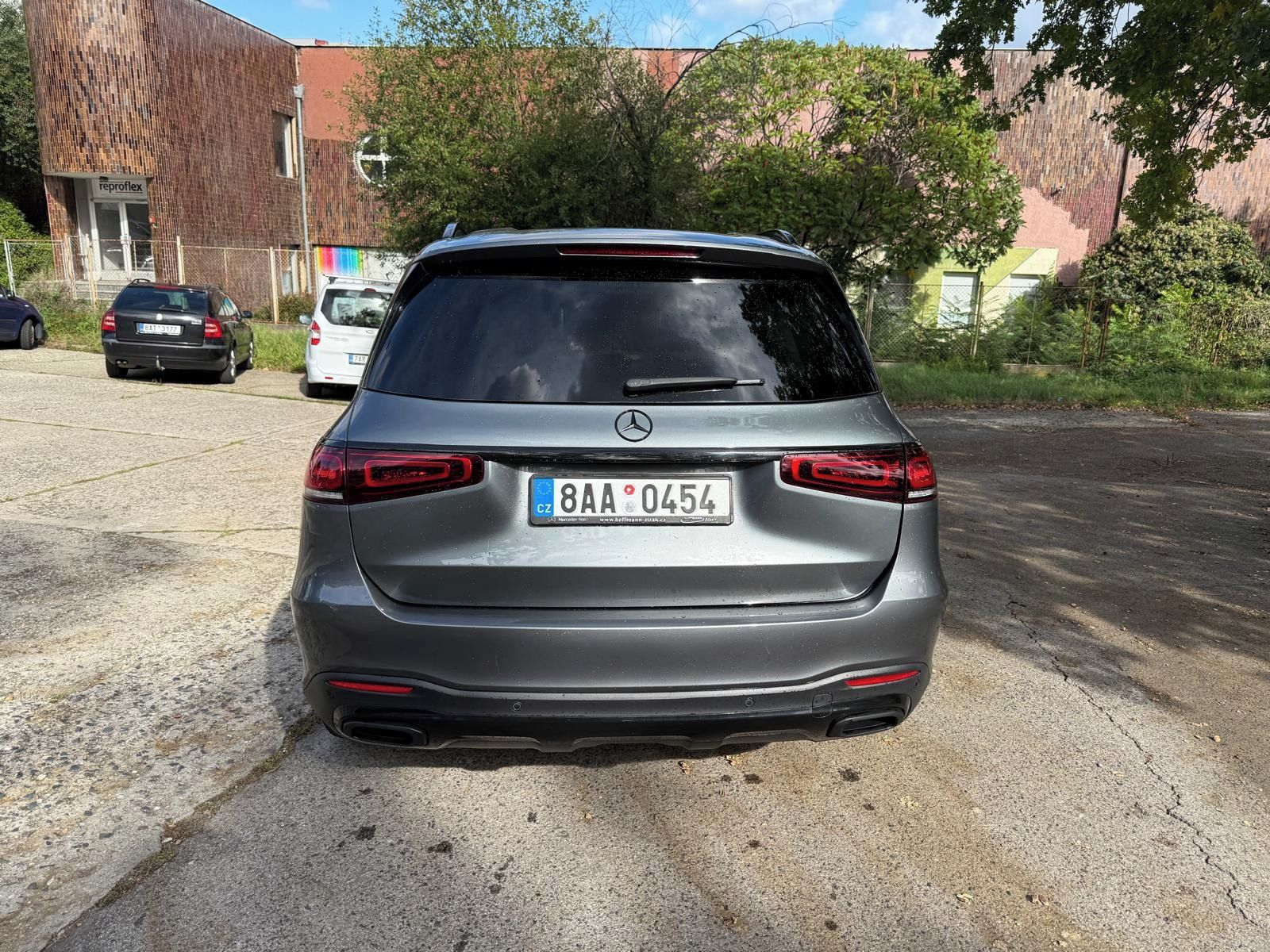 Mercedes-Benz GLS, 400 D 4MATIC, sada zimních kol - fotka 4