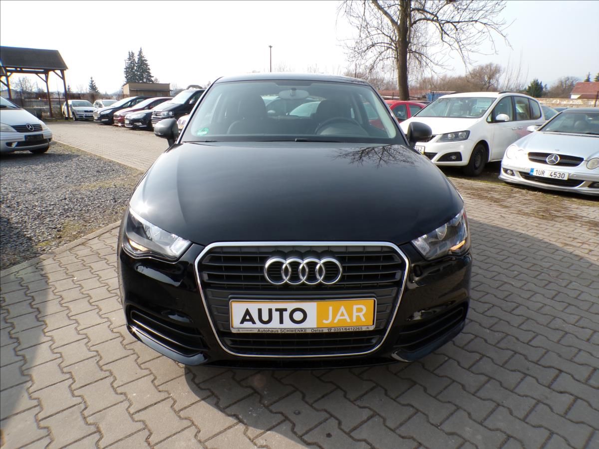 Audi A1, 1,2 TFSI  SRVISNÍ KNIHA - fotka 3