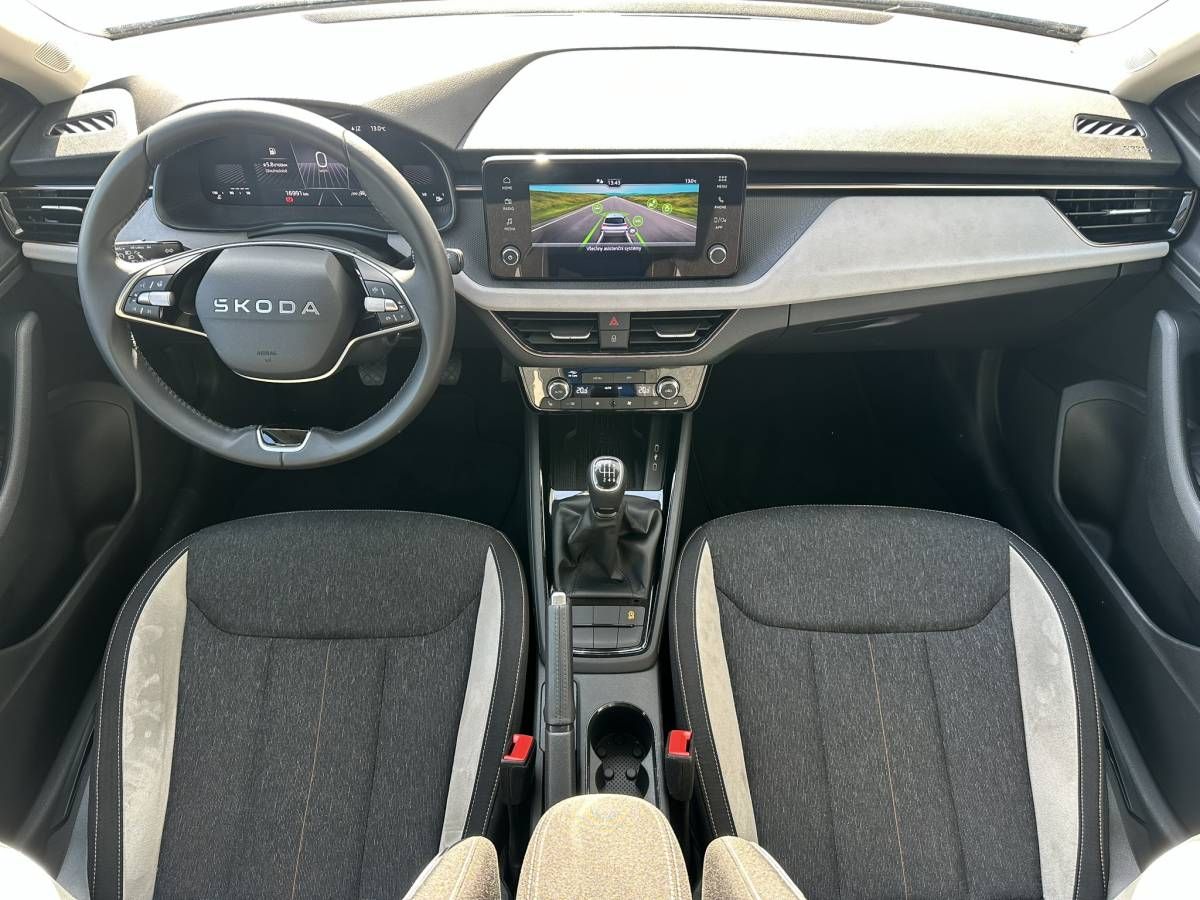 Škoda Kamiq, Top Selection 1,0 TSI 85kW MT6 - fotka 5