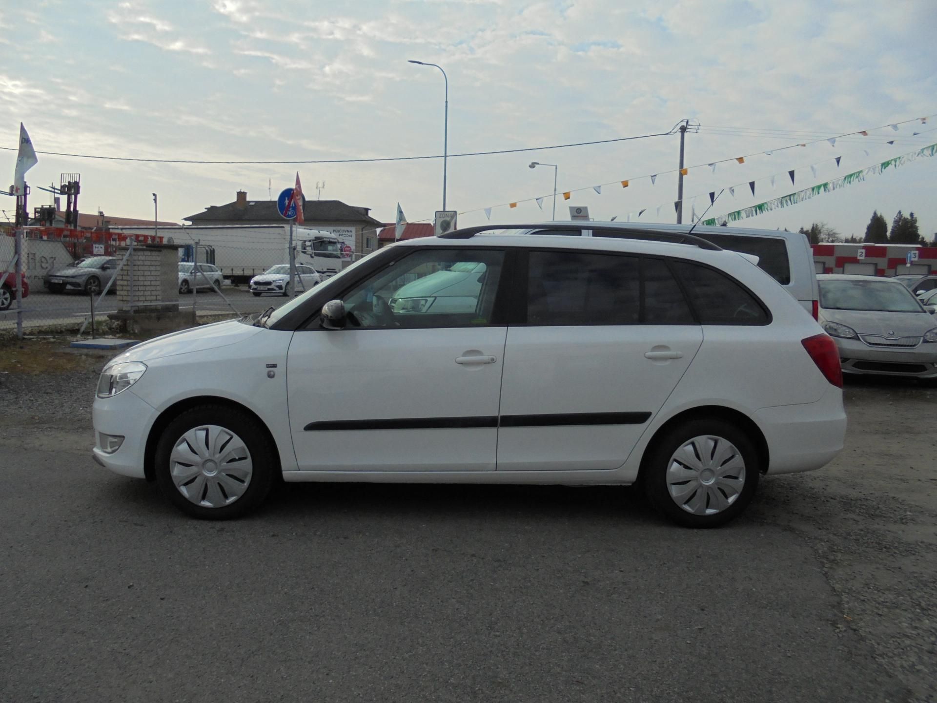 Škoda Fabia, 1.2 HTP- KLIMA- ČR- TAŽNÝ - fotka 4