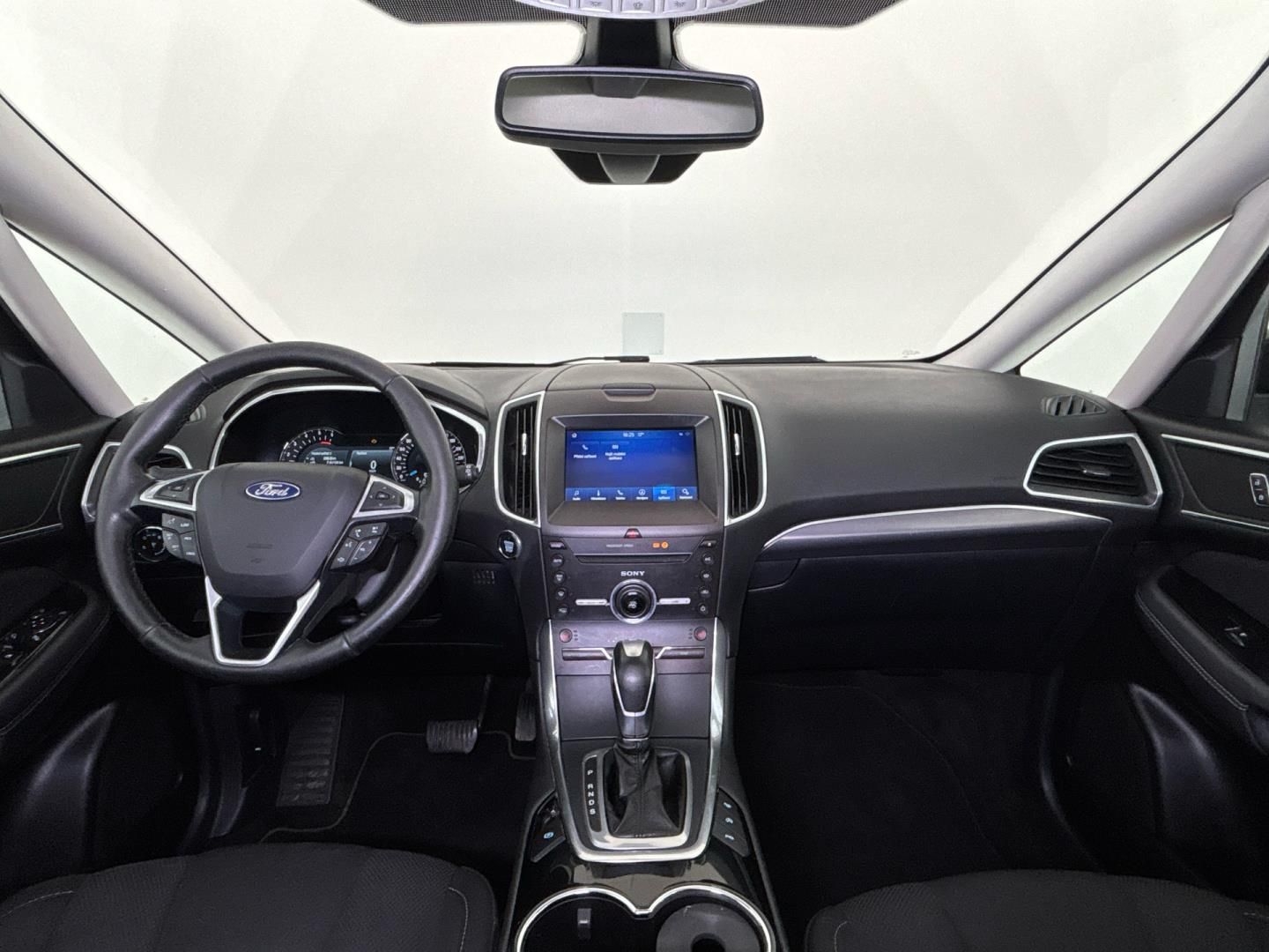 Ford S-MAX, 2.0 TDCi / 110 kW Titanium AT - fotka 5