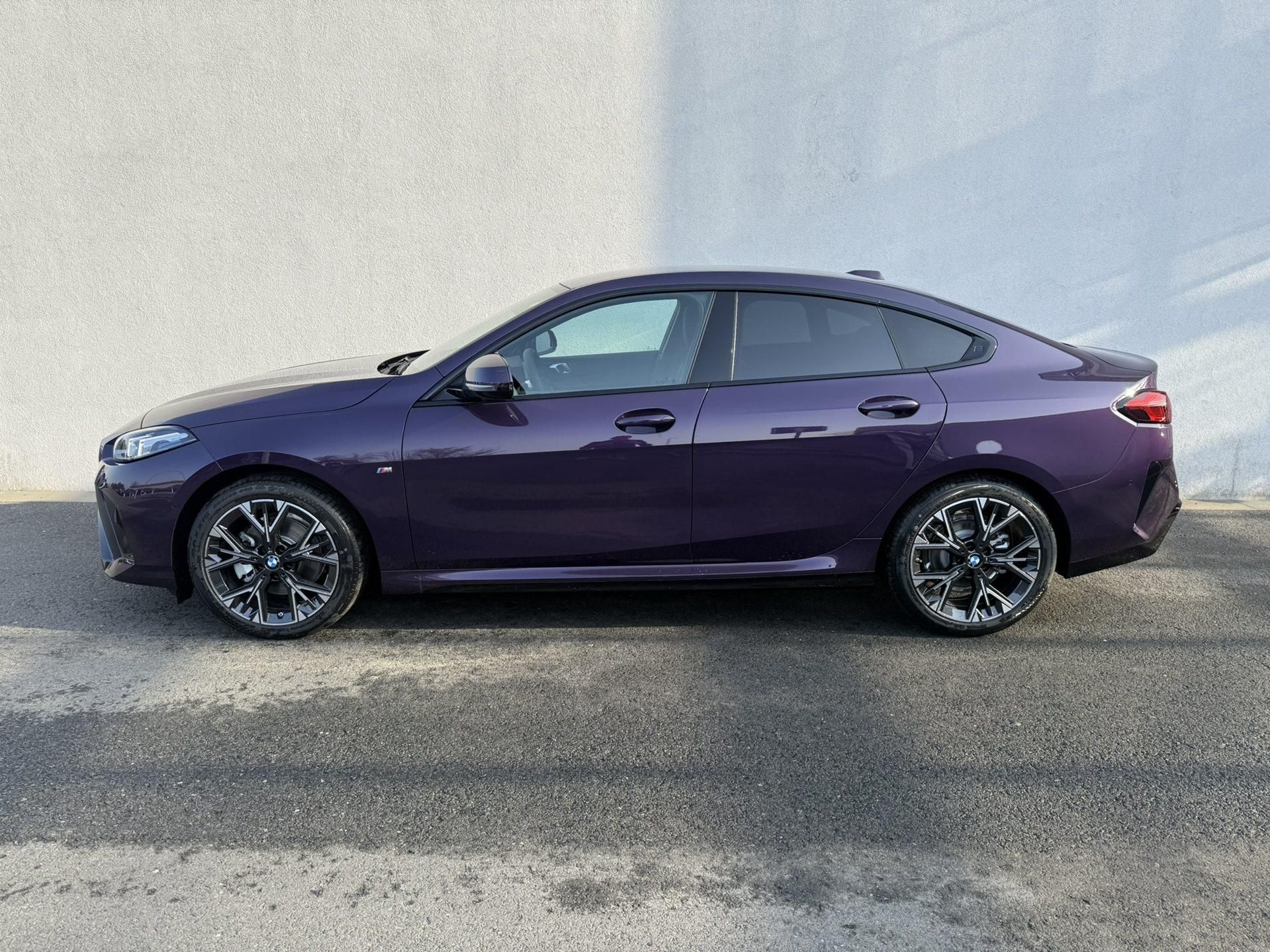 BMW Řada 2, 220i Gran Coupe - fotka 5