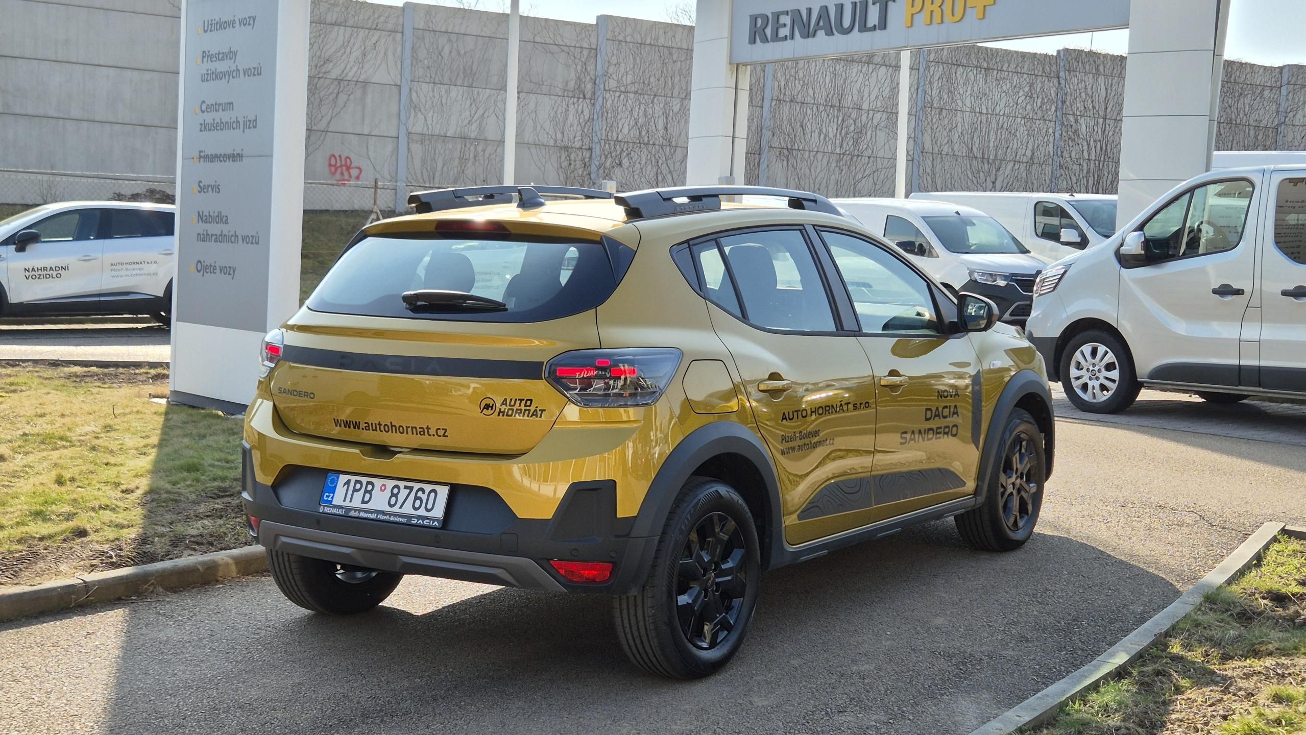 Dacia Sandero, Stepway Extreme Eco-G 120 auto - fotka 4