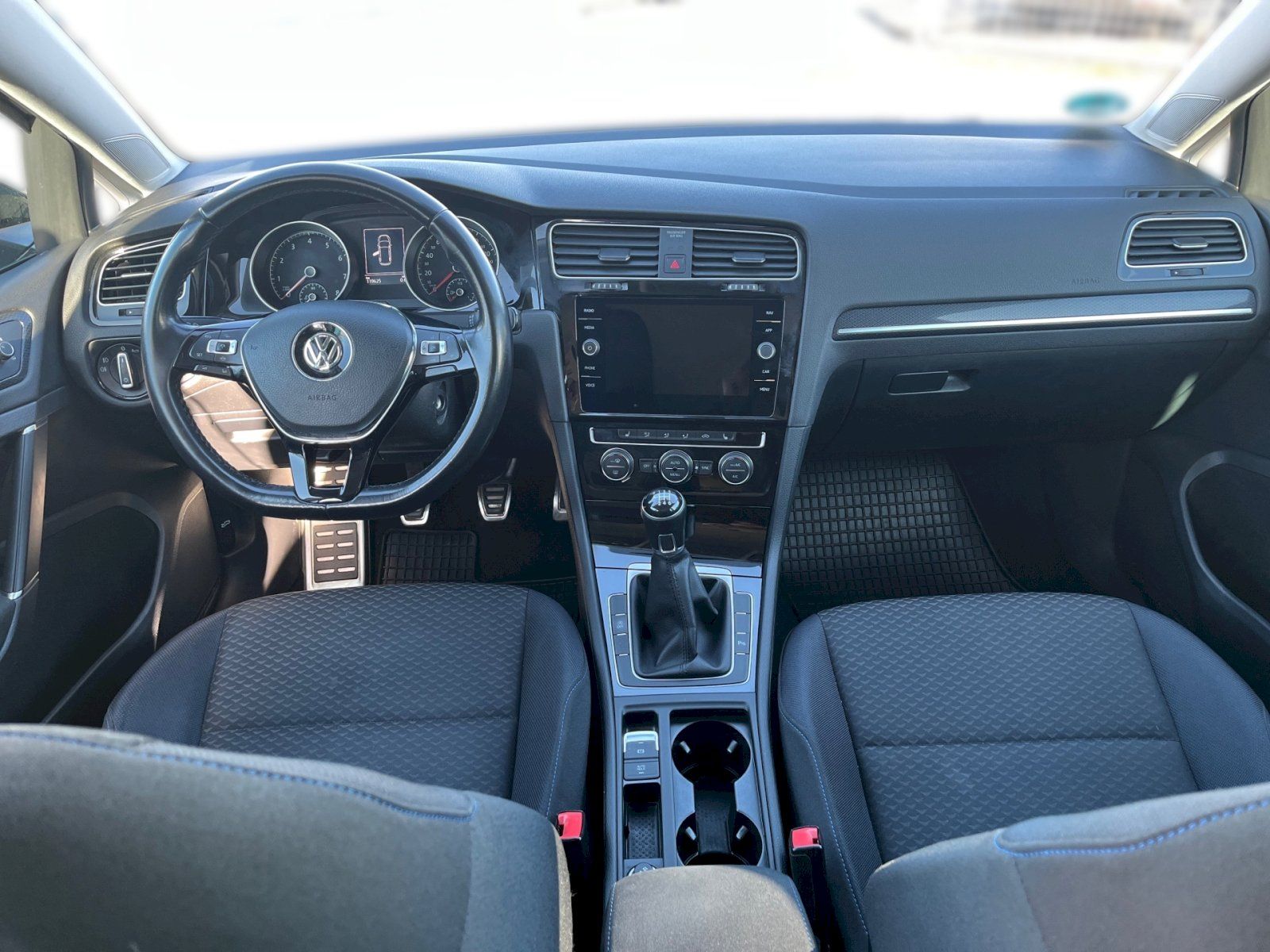 Volkswagen Golf, GOLF VARIANT CL 1,0 TSI BMT OP - fotka 5