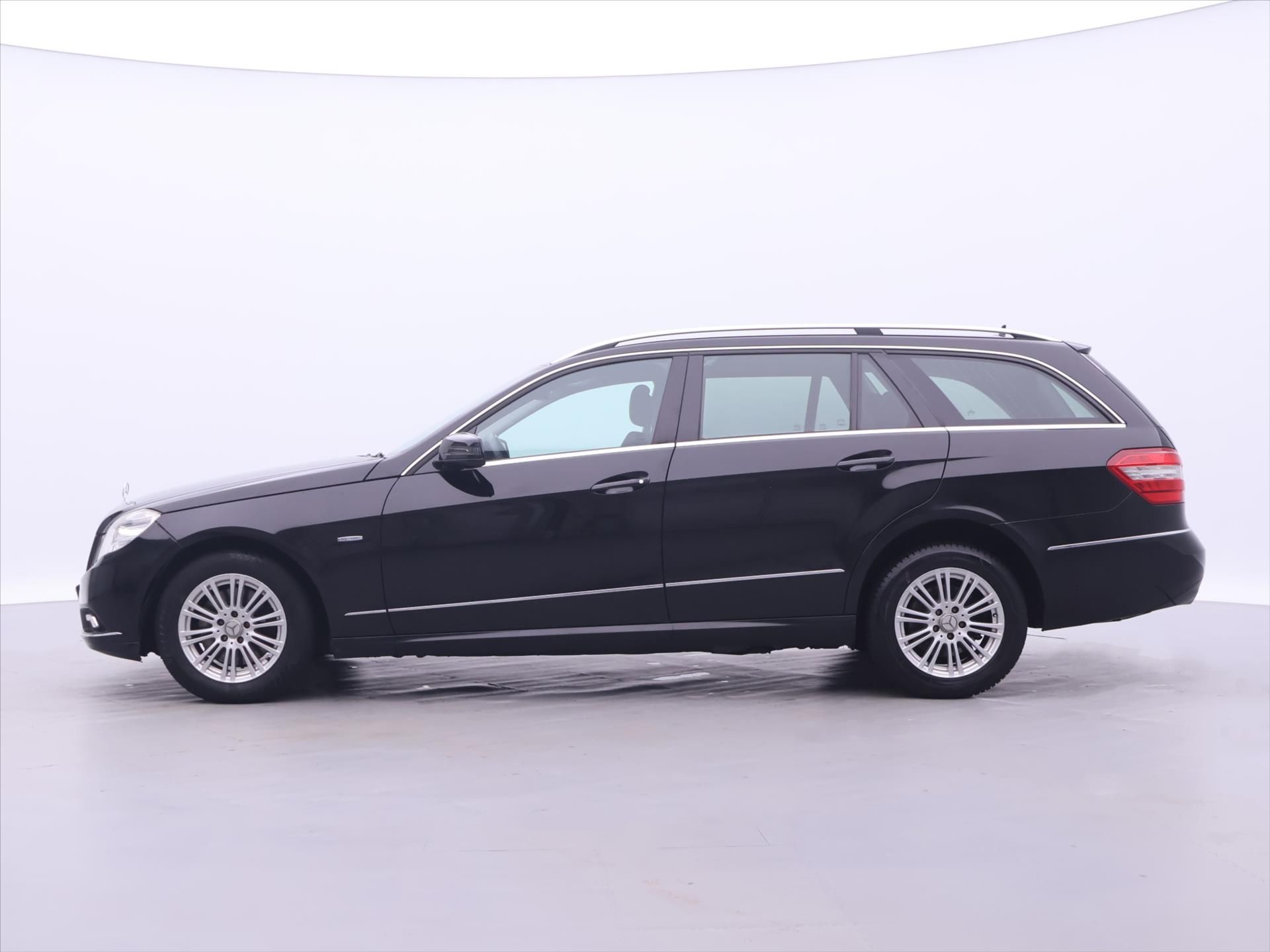 Mercedes-Benz Třídy E, 3,0 350CDI 170kW Automat Navi - fotka 4