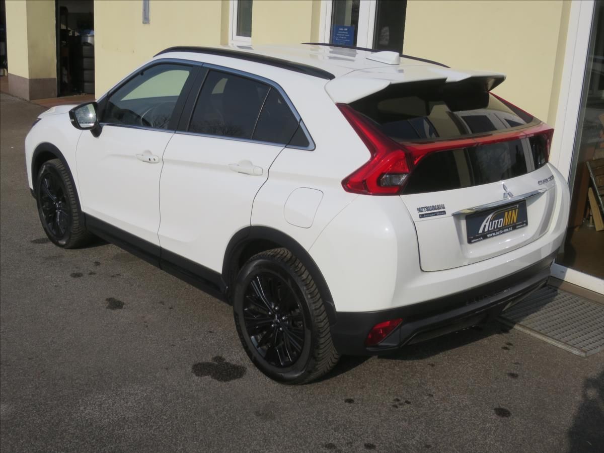 Mitsubishi Eclipse Cross, 2,2  DI-D Activa+ 4x4 - fotka 6