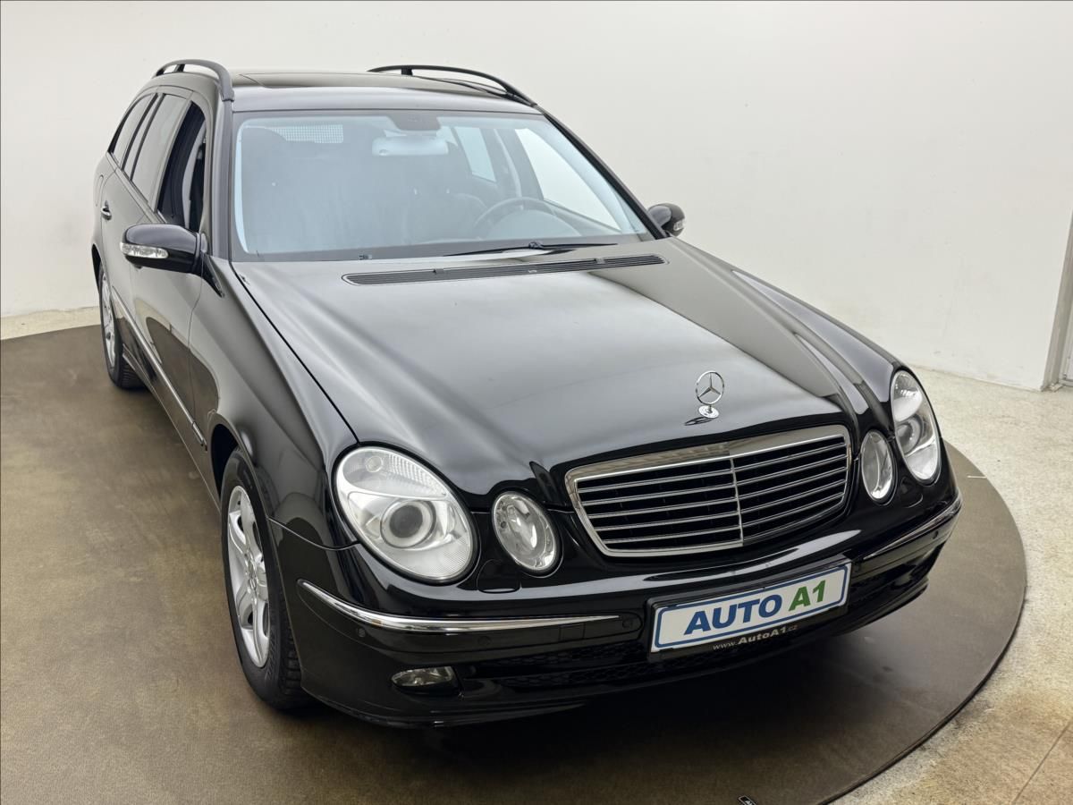Mercedes-Benz Třídy E, 3,0 280 V6 AT AVANTGARDE H/K - fotka 3