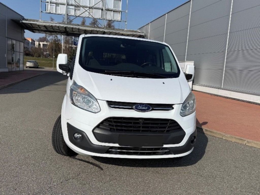 Ford Tourneo Custom, L2H1, ČR, 8 míst, DPH - fotka 5