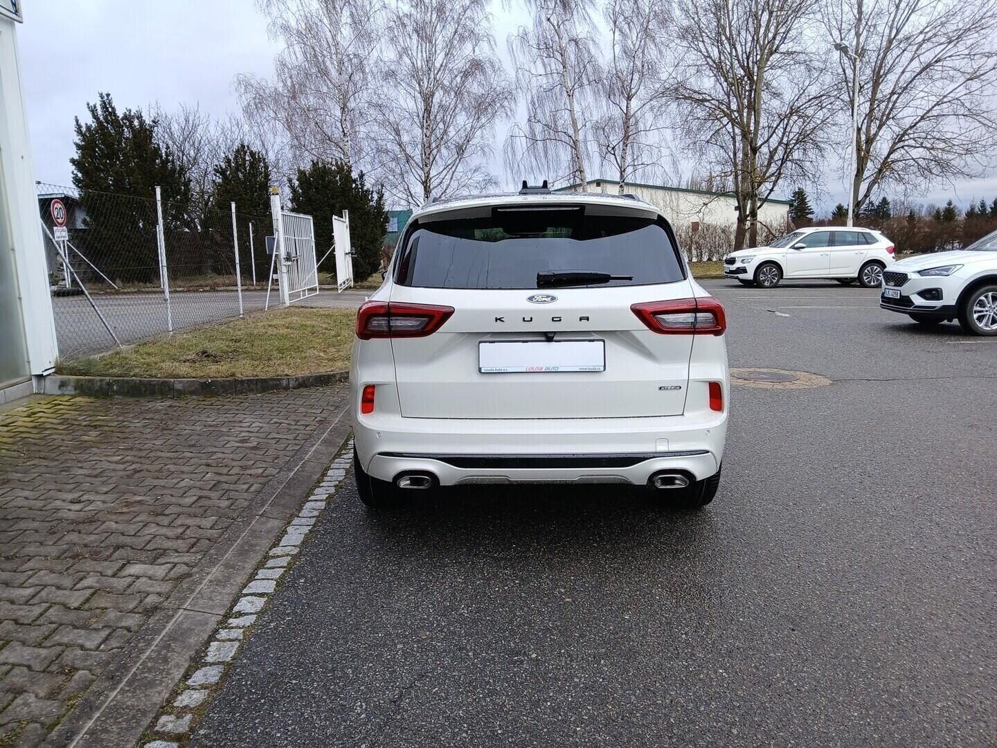 Ford Kuga, 2,5 Duratec Hybrid (PHEV) 178 - fotka 4
