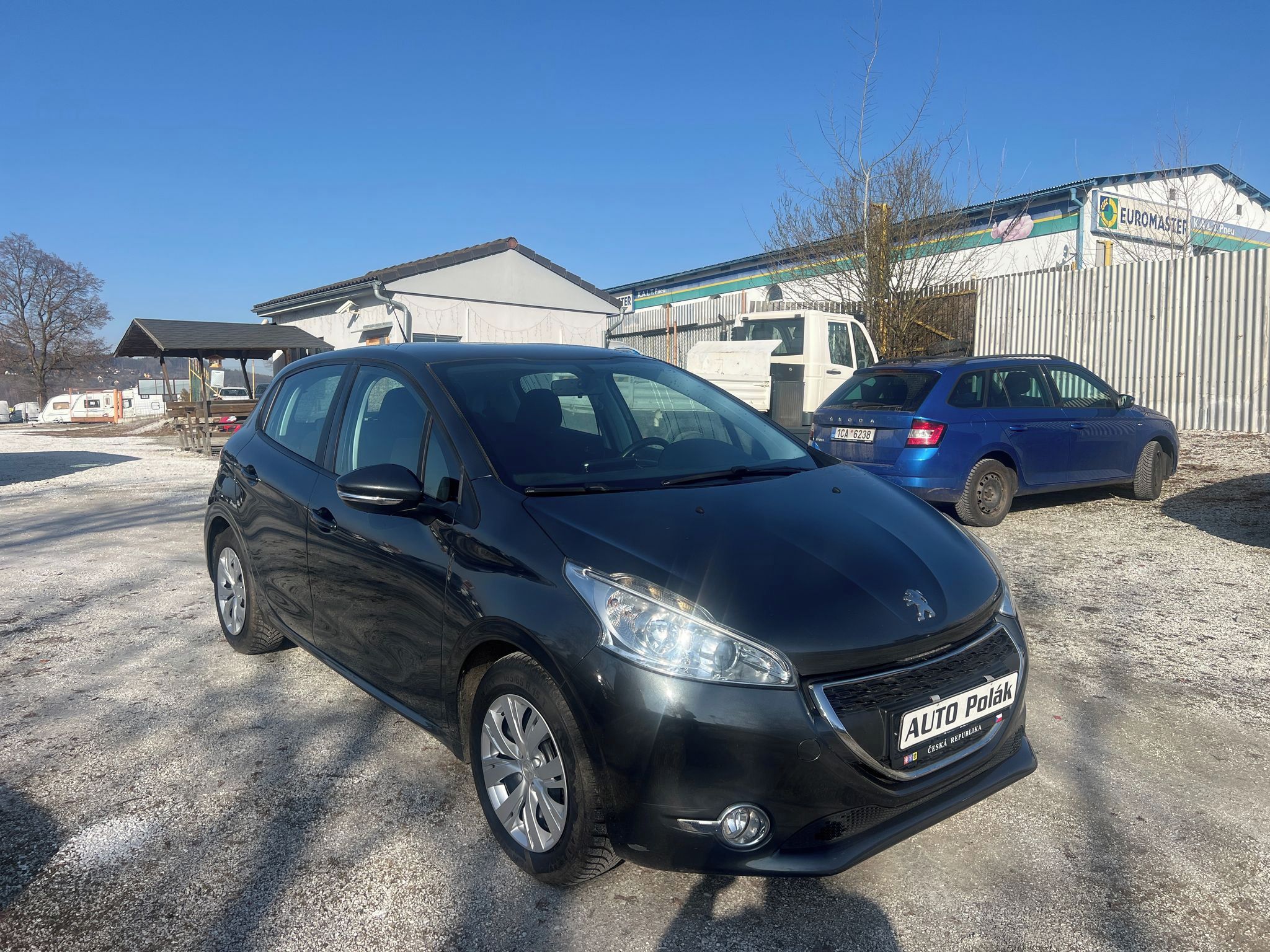 Peugeot 208, 1.2VTI - fotka 5
