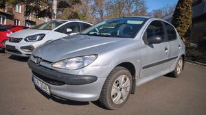 Peugeot 206, 1,1