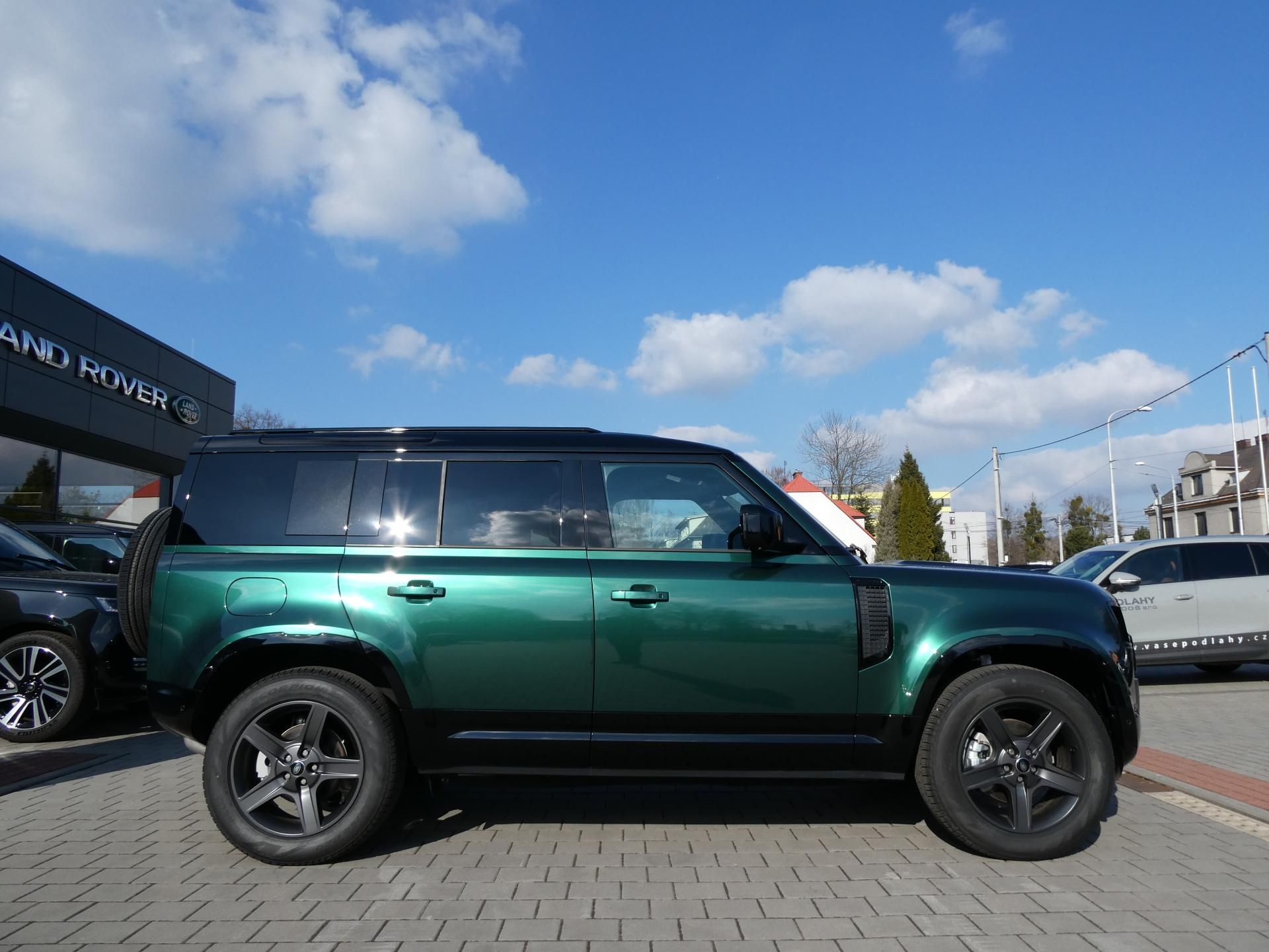 Land Rover Defender, 110 3,0 X-Dynamic SE D200 - fotka 6