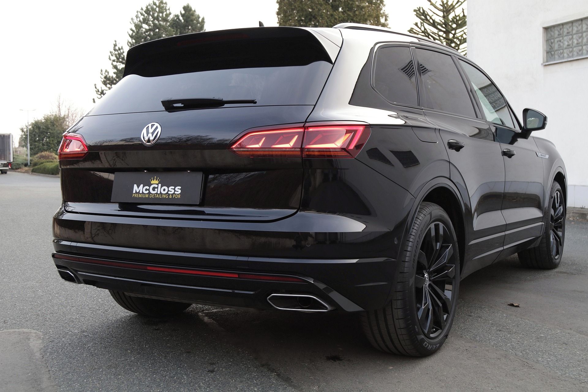 Volkswagen Touareg, R-Line/Black/Webasto/TZ/Servis - fotka 6