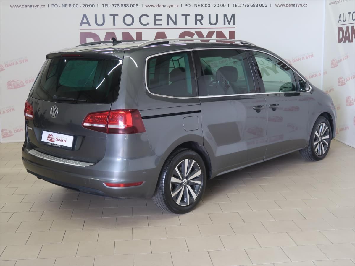 Volkswagen Sharan, 2,0 TDI Highline LED panorama - fotka 4