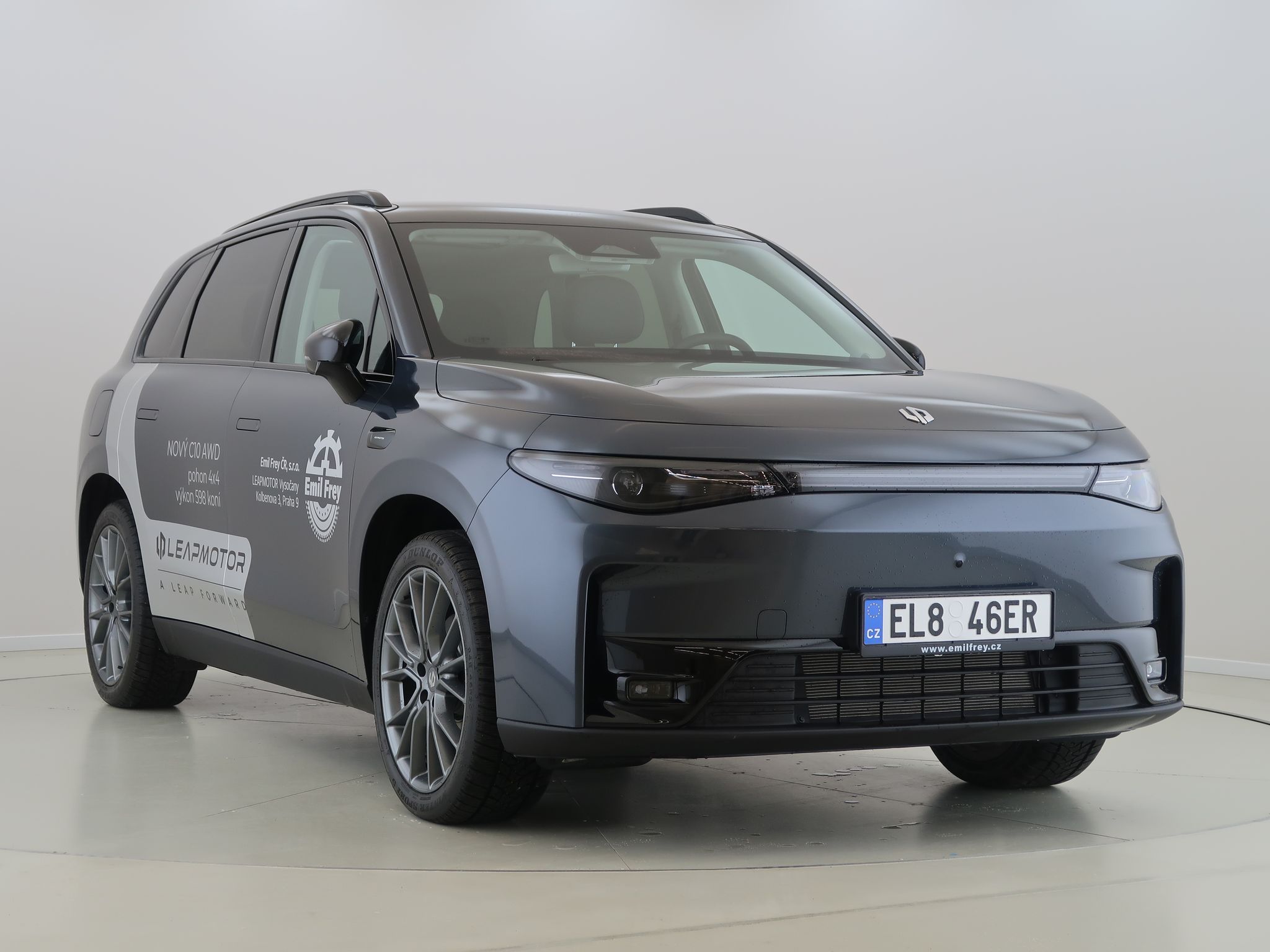 Leapmotor C10 REEV, Zimní pneu - ZDARMA - fotka 3