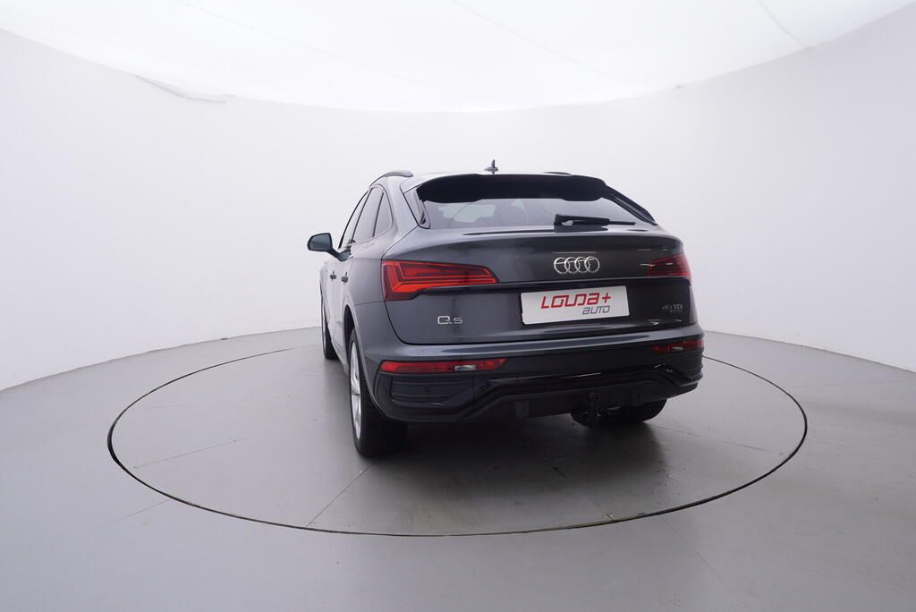 Audi Q5, S-line 2.0 TDI 150 kW - fotka 4