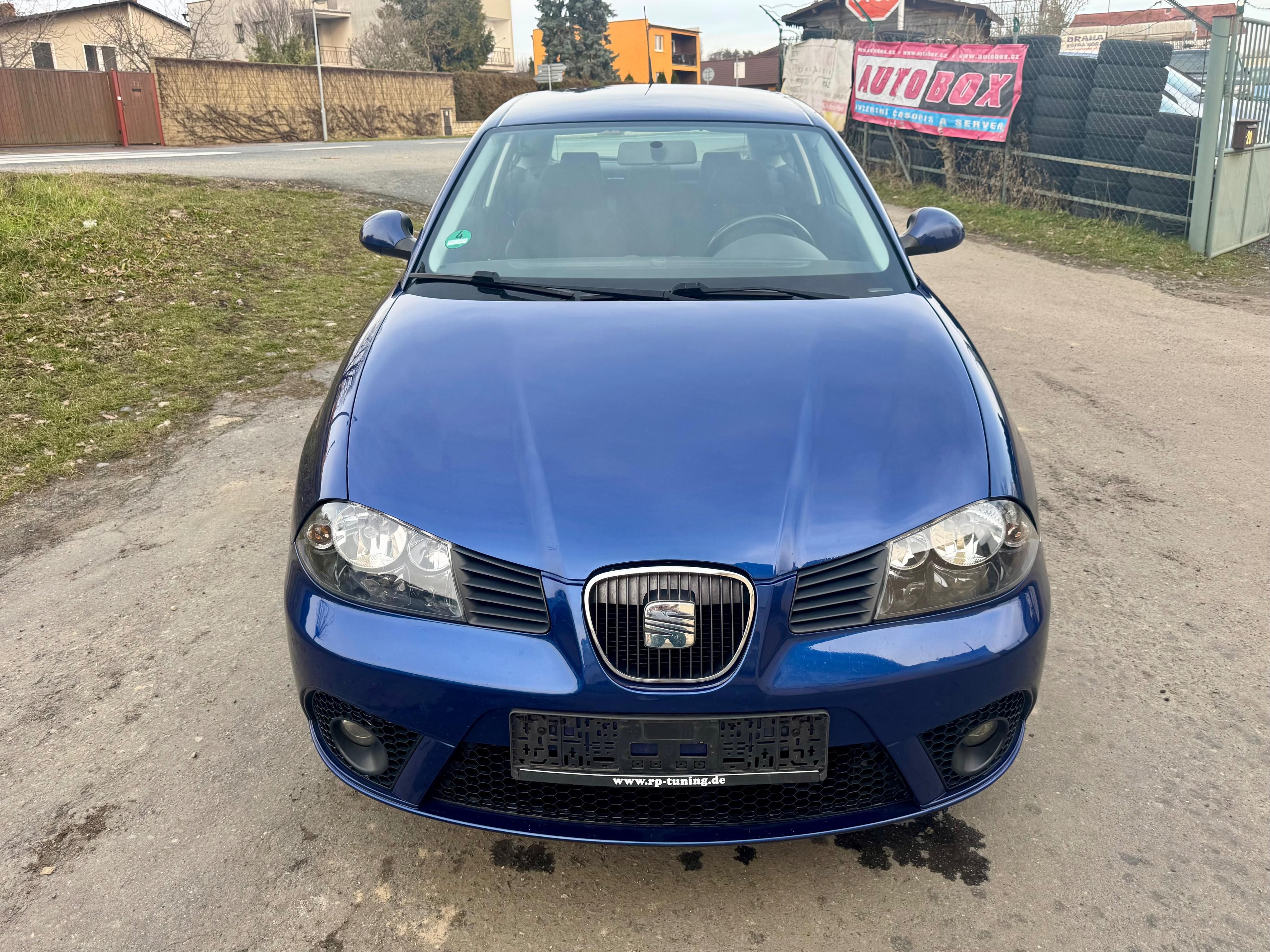 Seat Ibiza, 1.4 16v 55kW Klima - fotka 6