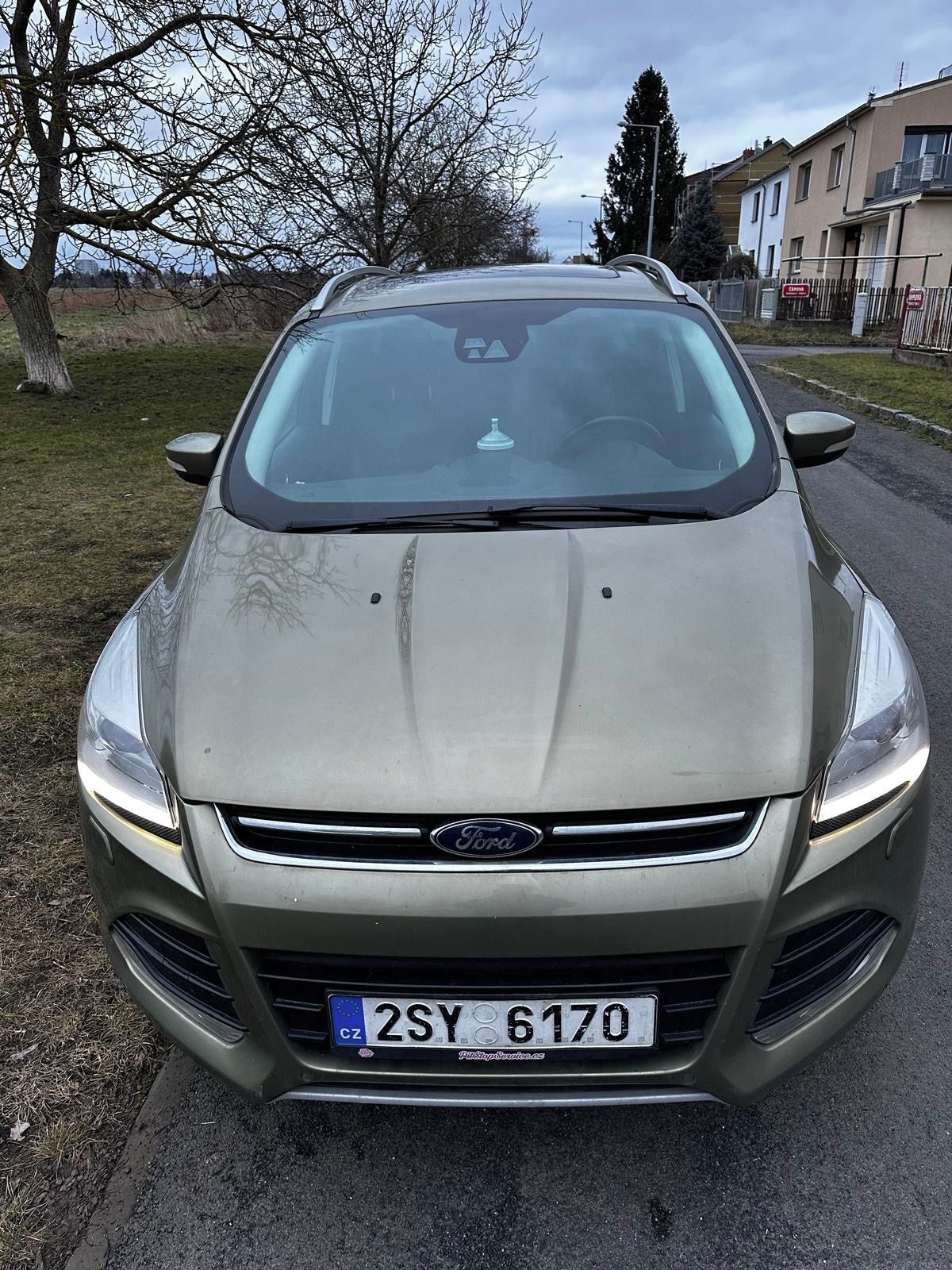 Ford Kuga, Ford Kuga 2.0 TDCi plná výbava - fotka 5