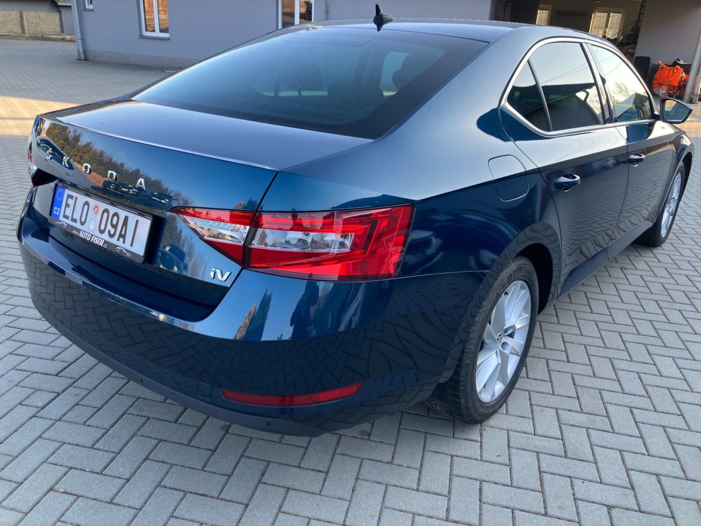 Škoda Superb, IV 1.4PHEV 160 STYLE DSG - fotka 6
