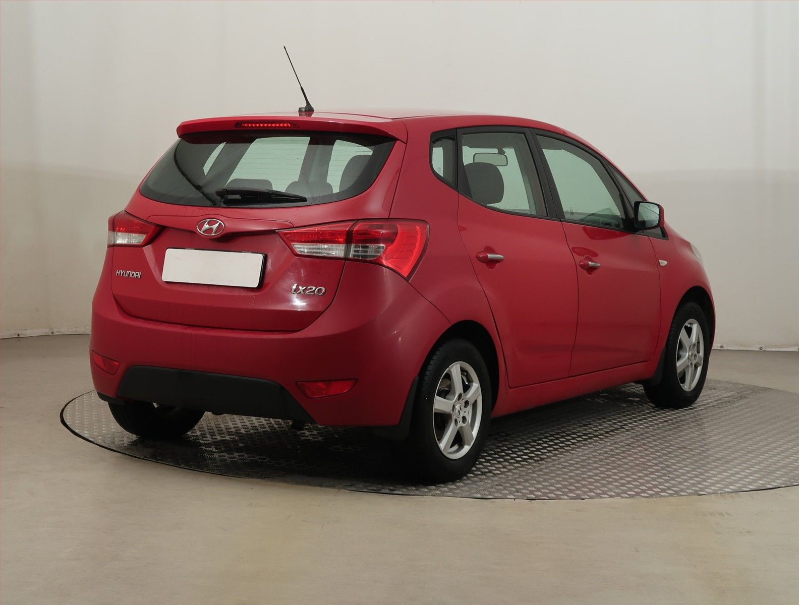 Hyundai ix20, 1.4 CVVT, NOVÁ CENA, Tempomat - fotka 5