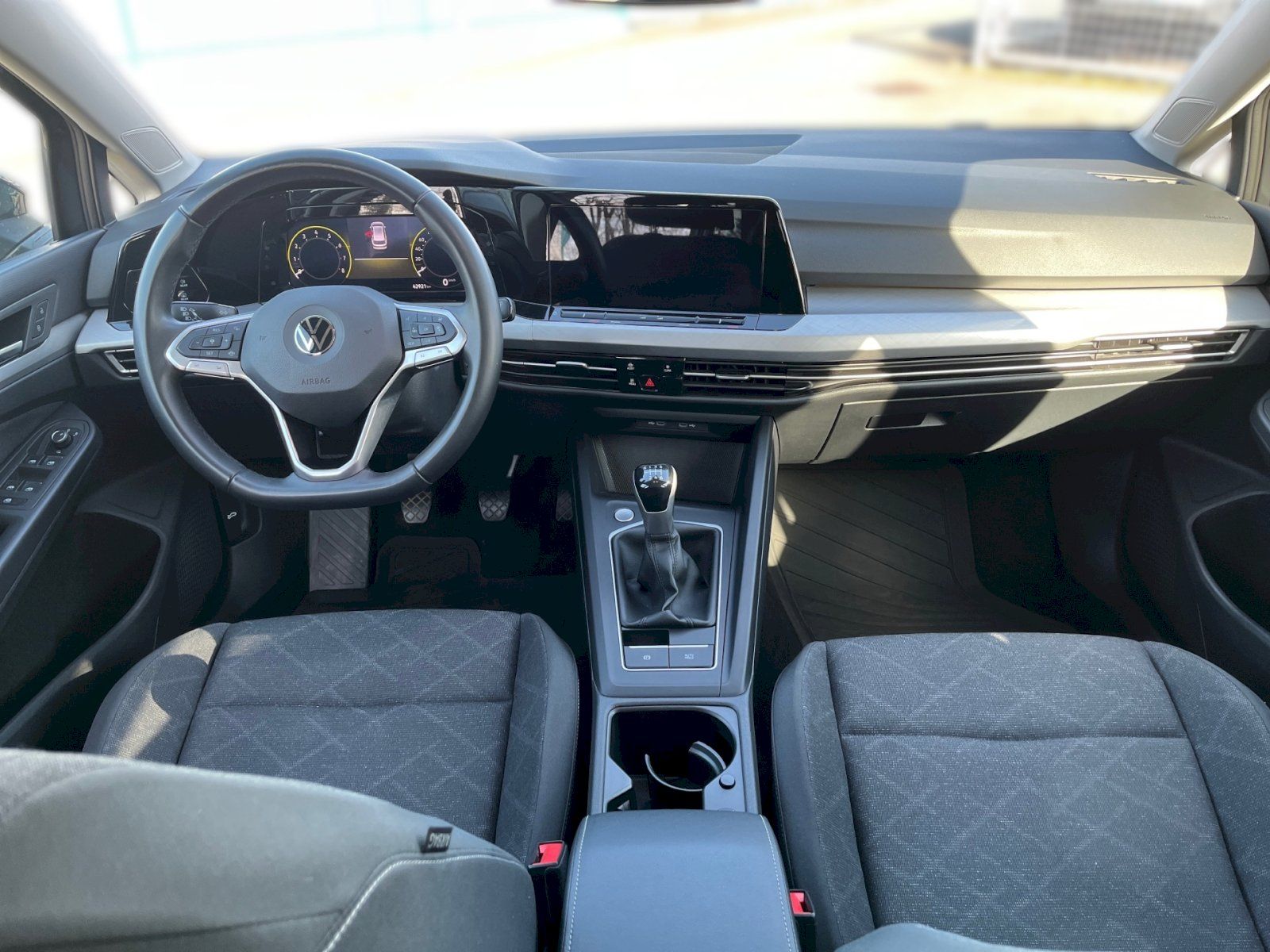 Volkswagen Golf, Golf Variant 1,0TSi 81kW Life - fotka 5