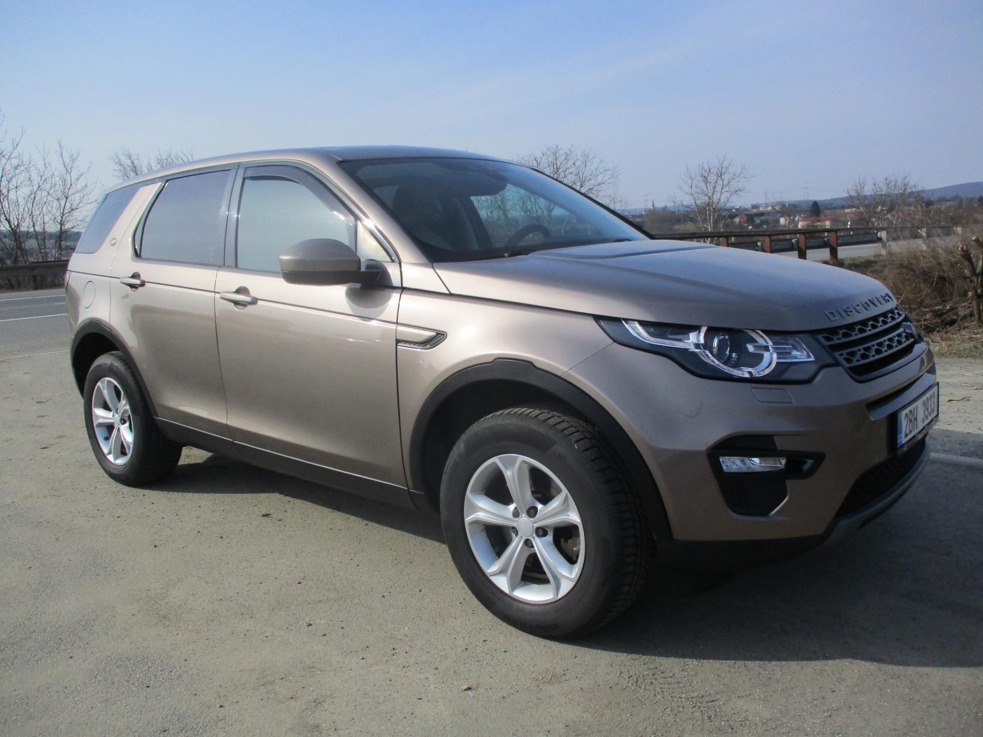 Land Rover Discovery Sport, 2.0 TD4 110kW 4x4 koupeno CZ - fotka 4
