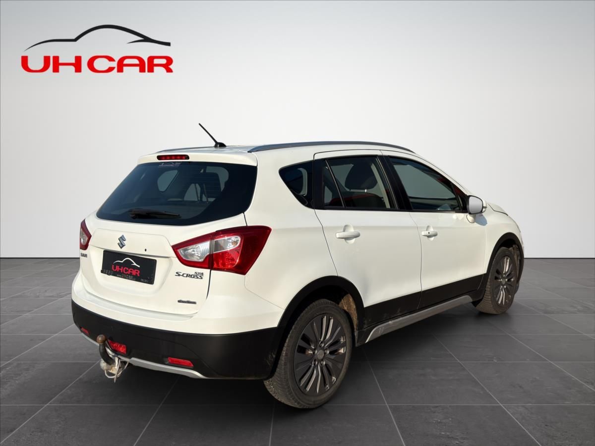 Suzuki SX4 S-Cross, 1,6 VVTi  PREMIUM, 4x4 - fotka 5