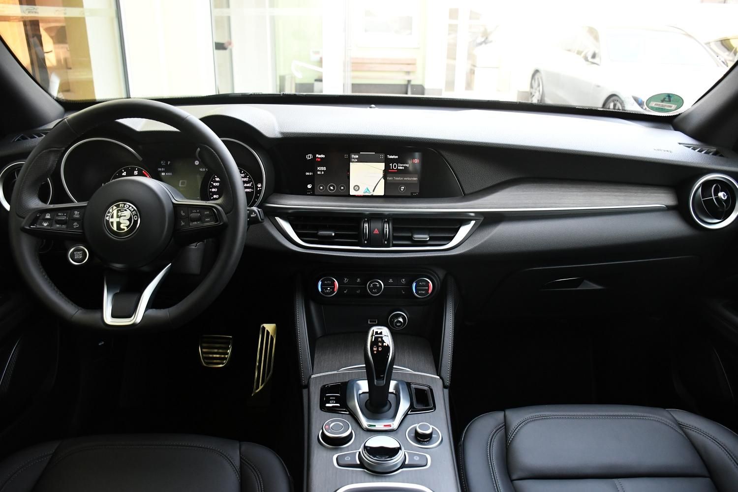 Alfa Romeo Stelvio, 2.0 Ti AT8-Q4 206kW - fotka 5