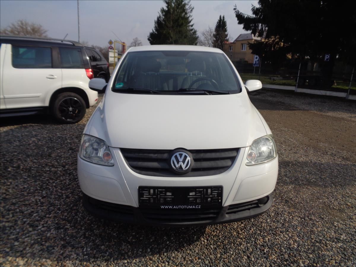 Volkswagen Fox, 1,2 HTP nová STK - fotka 2