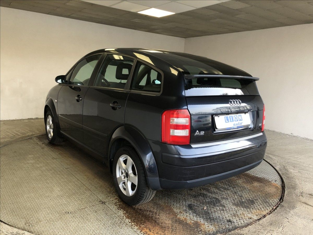 Audi A2, 1,4 16V - fotka 5