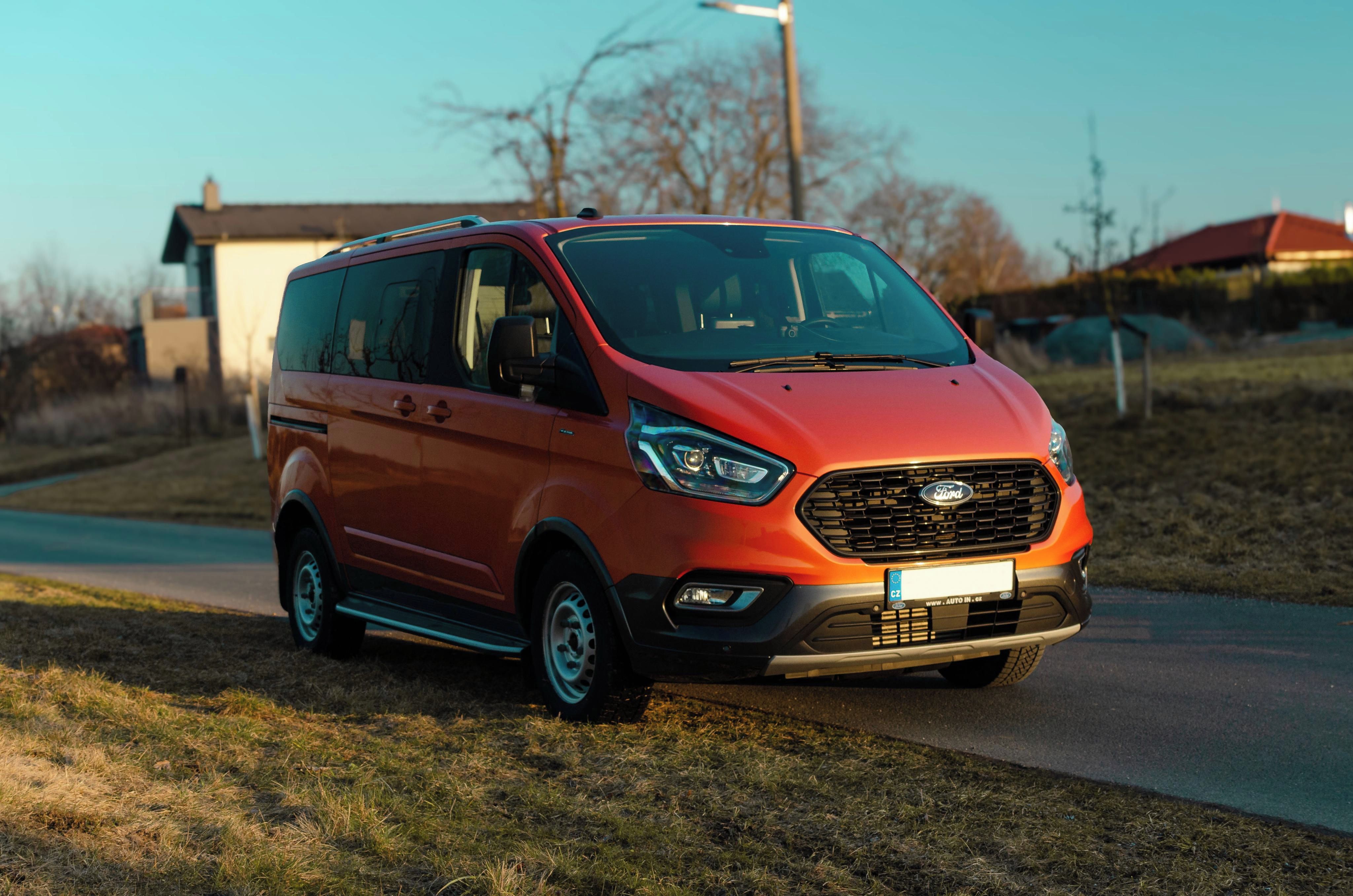 Ford Tourneo Custom, 1.9 Ecoblue, Active, L1 - fotka 2