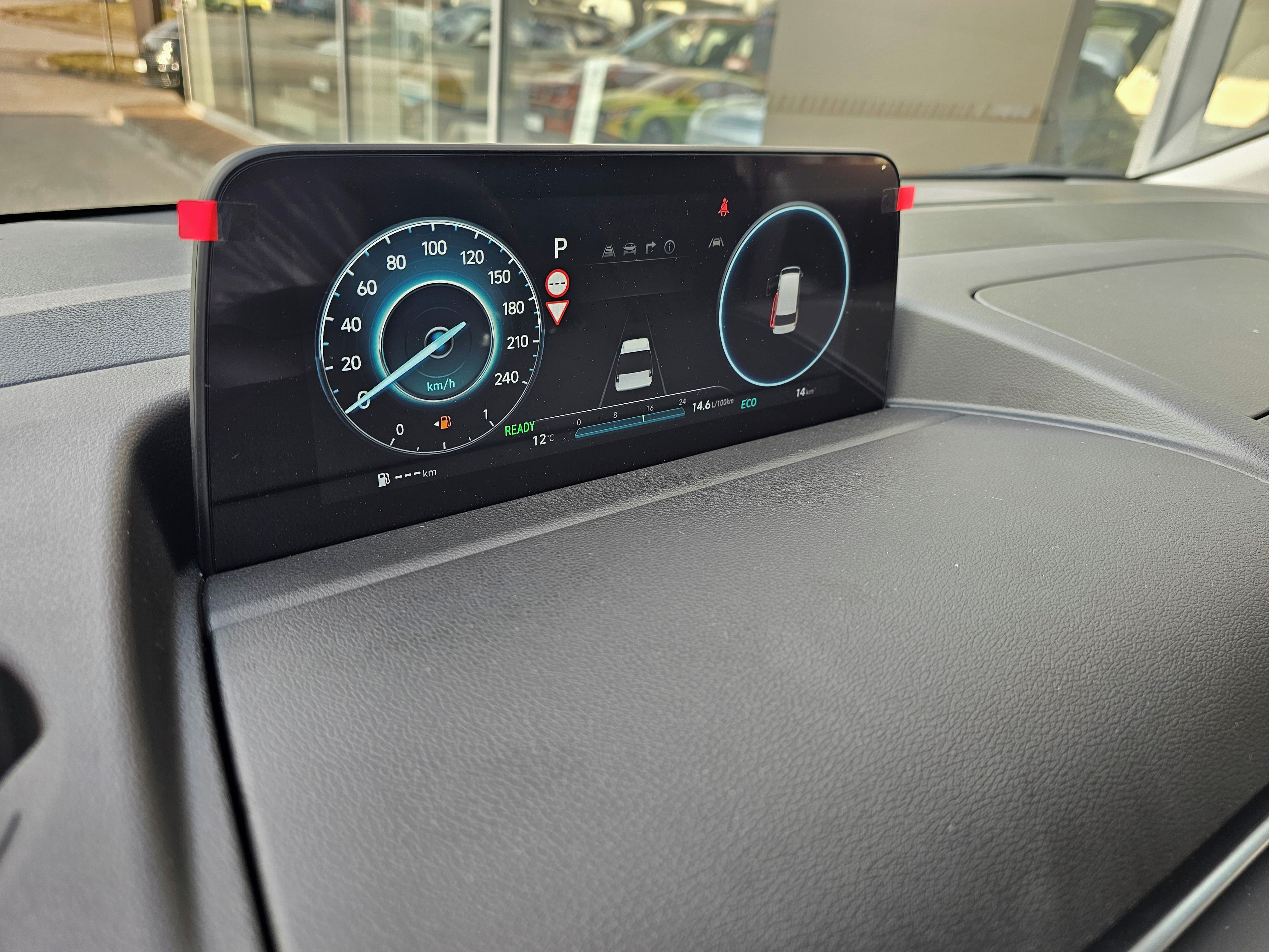 Hyundai Staria, 1,6T Hybrid 6-AT STYLE - fotka 4