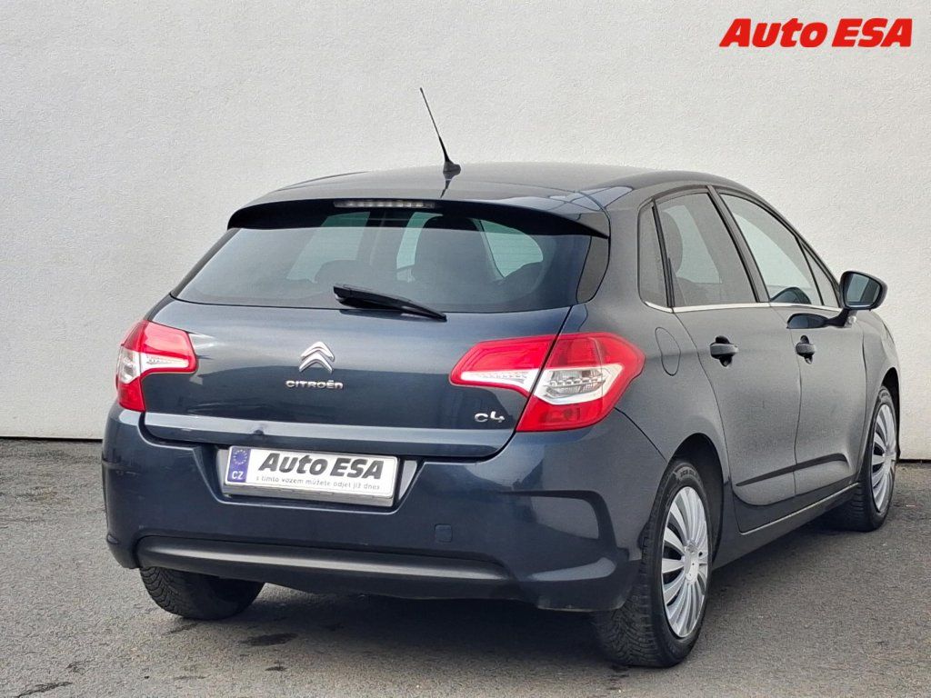 Citroën C4, 1.6 HDi,Exclusive,AC - fotka 4