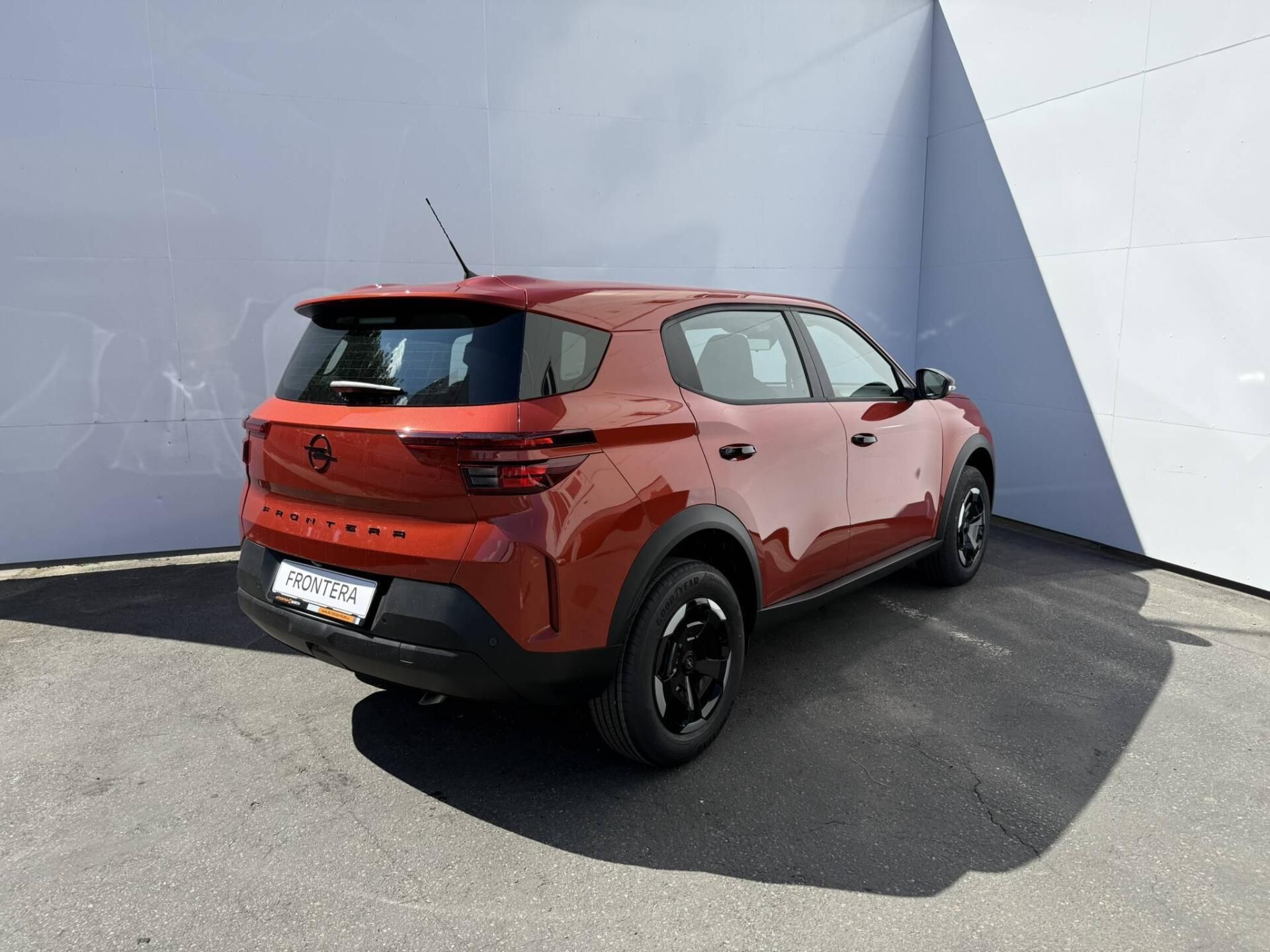 Opel Frontera, Edition Hybrid  1,2 TURBO - fotka 4