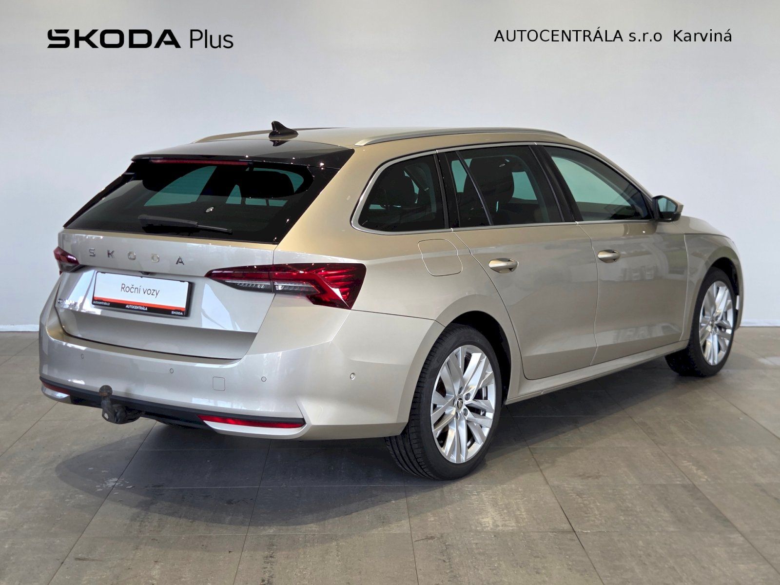 Škoda Octavia, Combi DSG 2,0 TDI / 110 kW Top - fotka 2