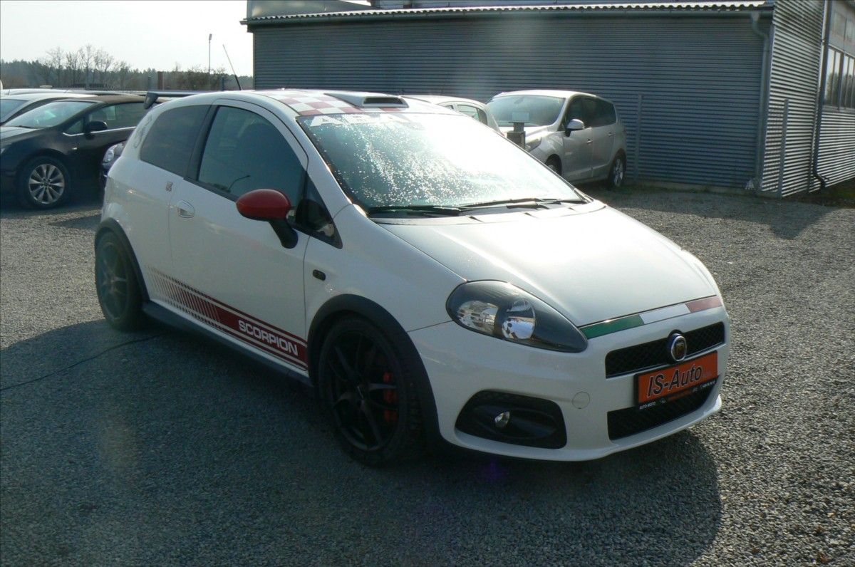 Fiat Grande Punto, 1,4 T ABARTH-114 KW - fotka 2